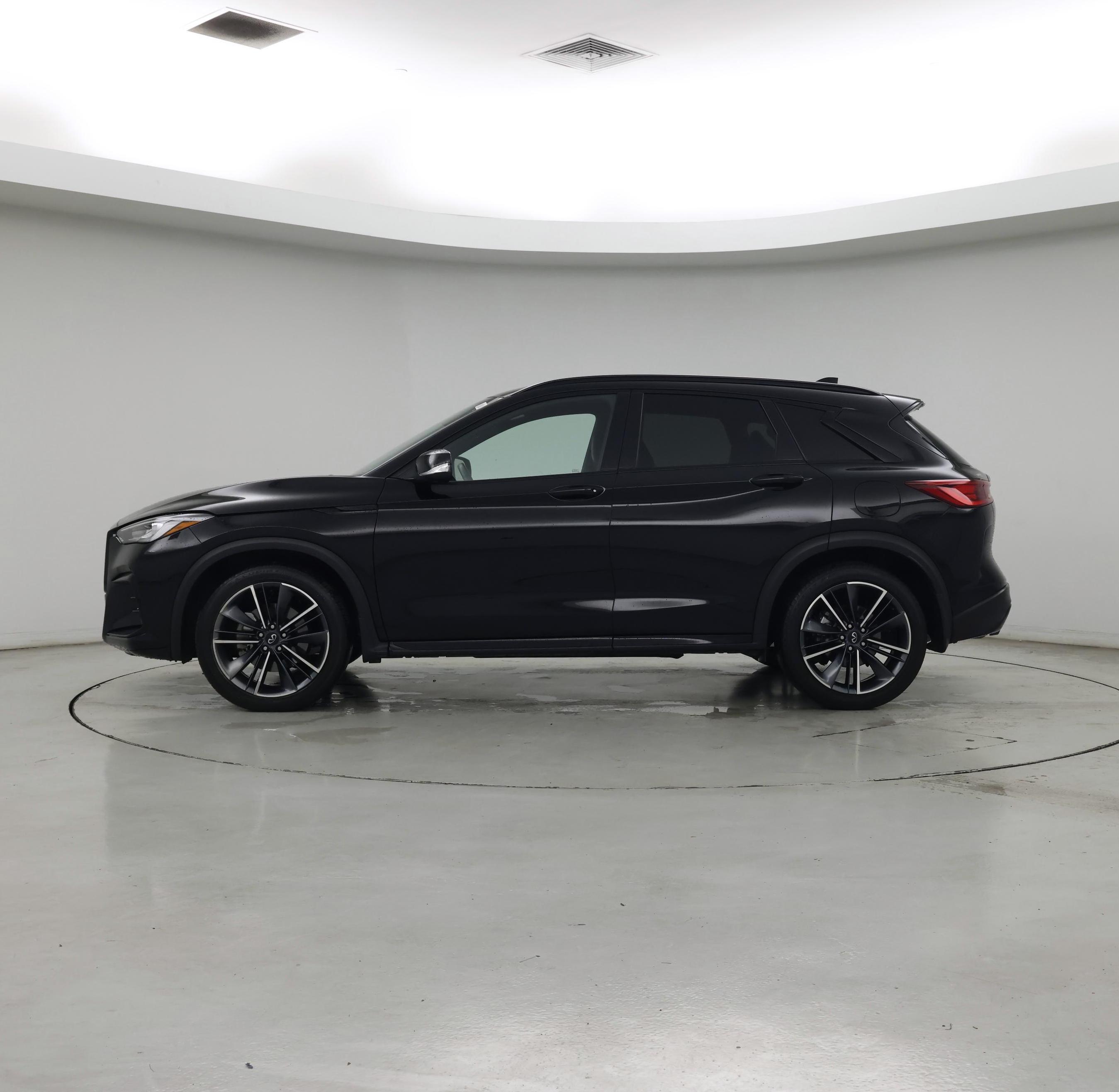 Thumbnail: 2024 INFINITI QX50 - 3
