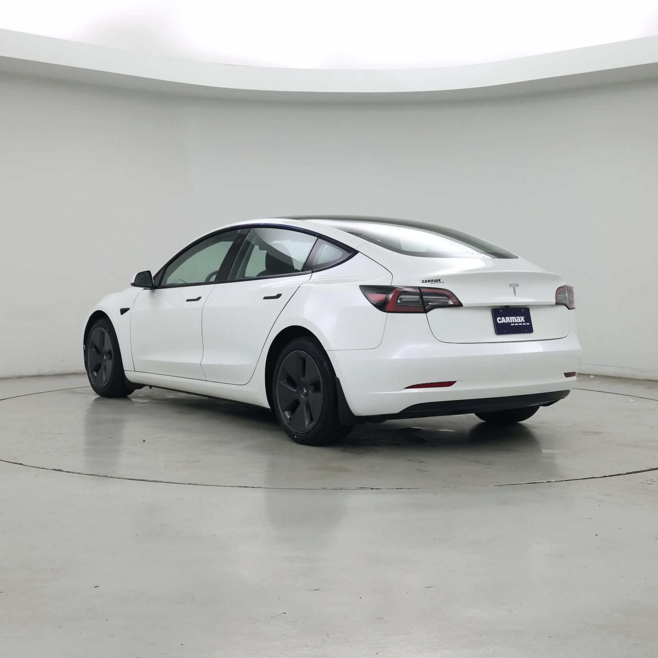 Thumbnail: 2023 Tesla Model 3 - 2