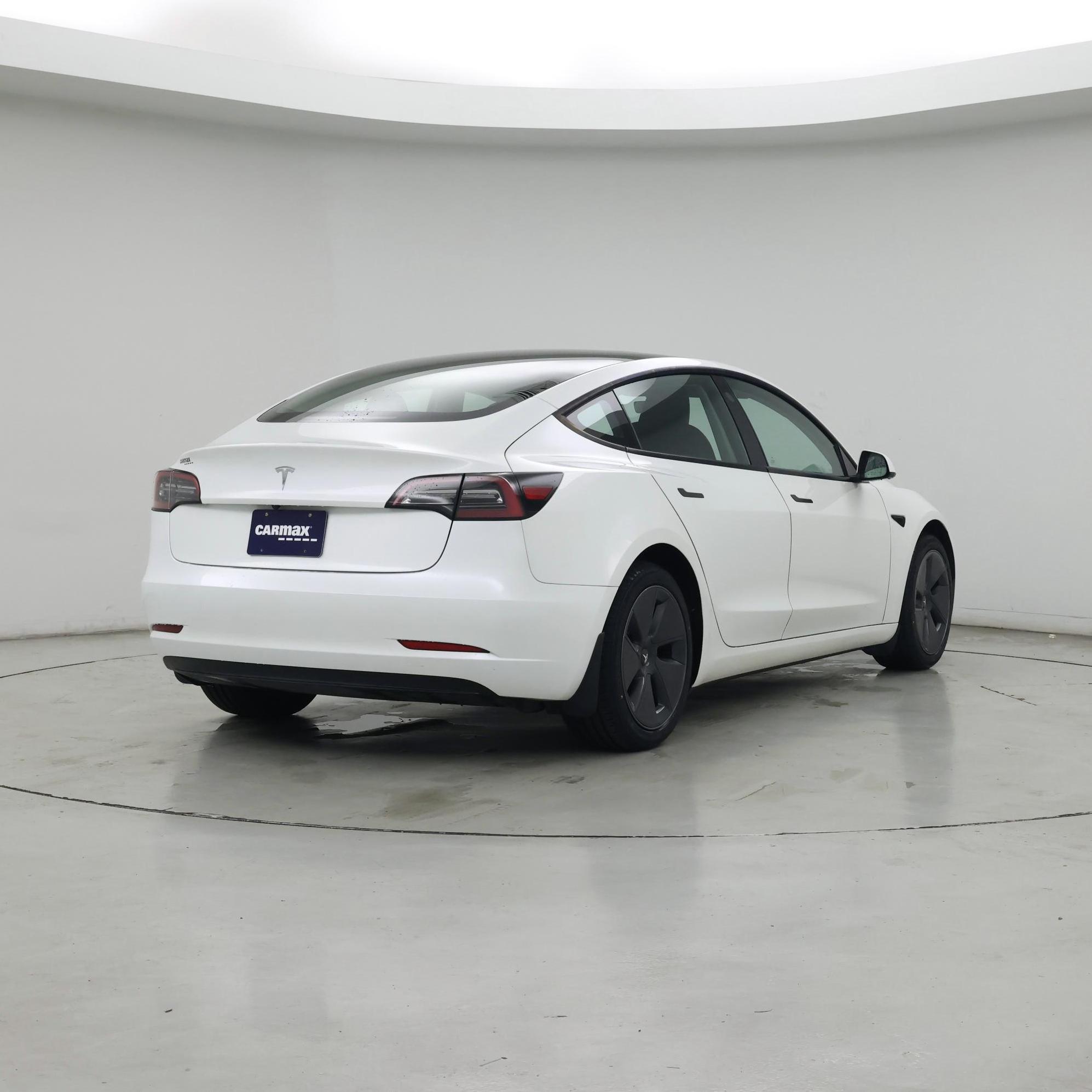 Thumbnail: 2023 Tesla Model 3 - 8