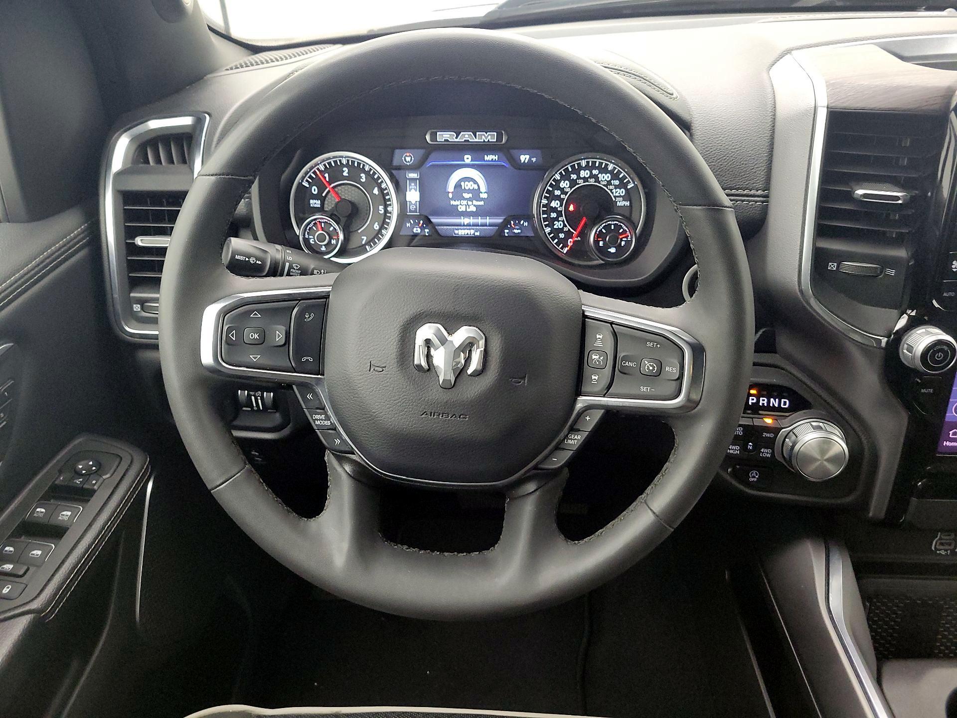 Thumbnail: 2025 RAM 1500 - 10