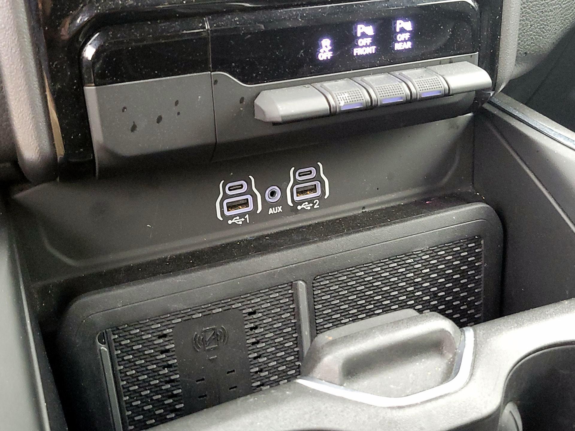 Thumbnail: 2025 RAM 1500 - 19
