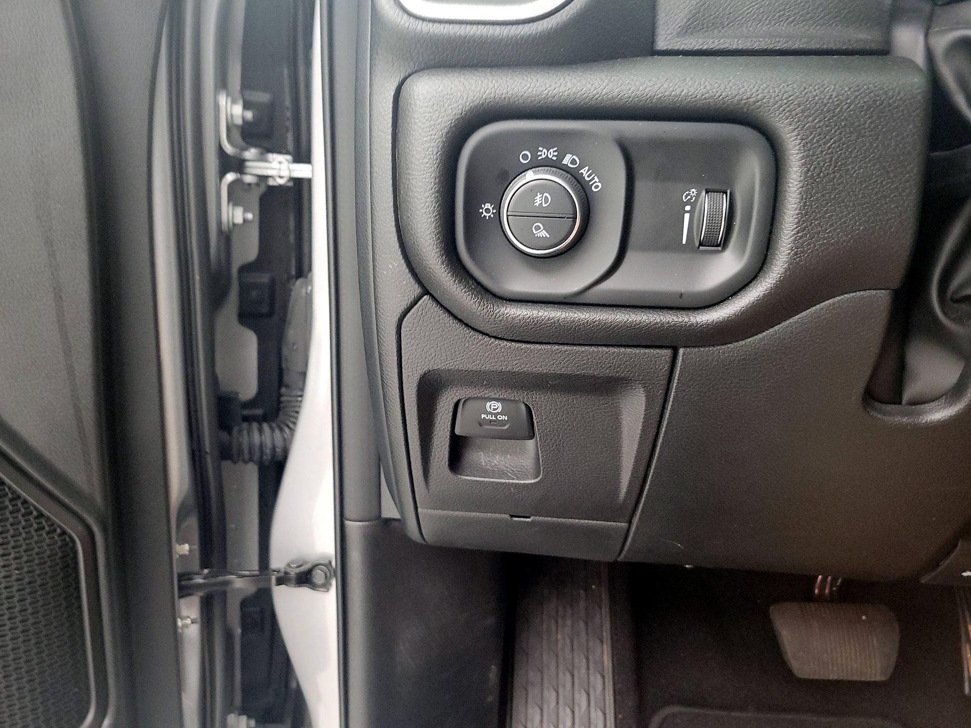 Thumbnail: 2025 RAM 1500 - 13