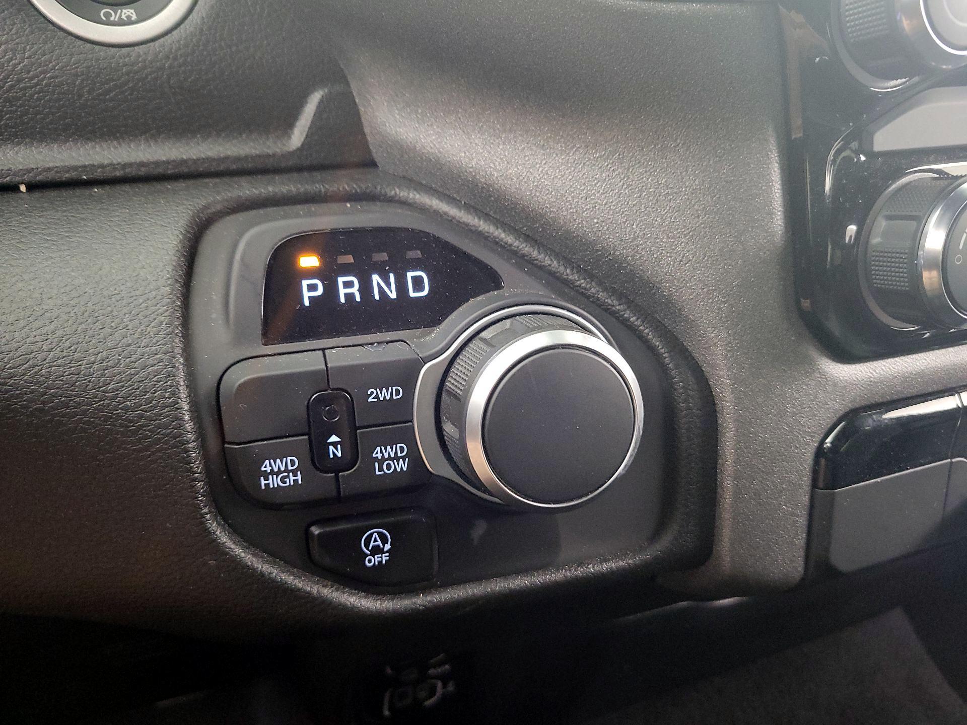 Thumbnail: 2025 RAM 1500 - 17
