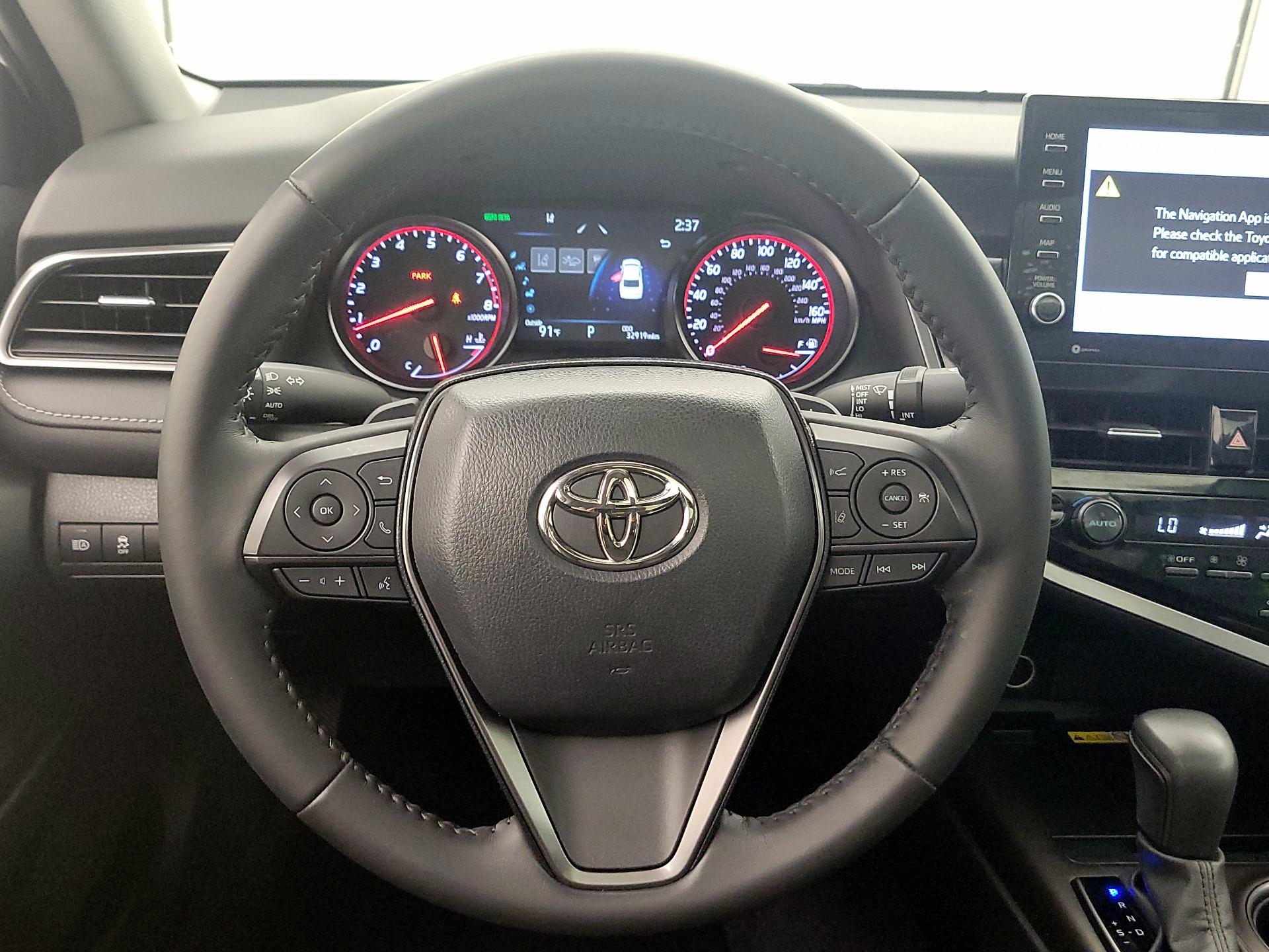 Thumbnail: 2023 Toyota Camry - 10