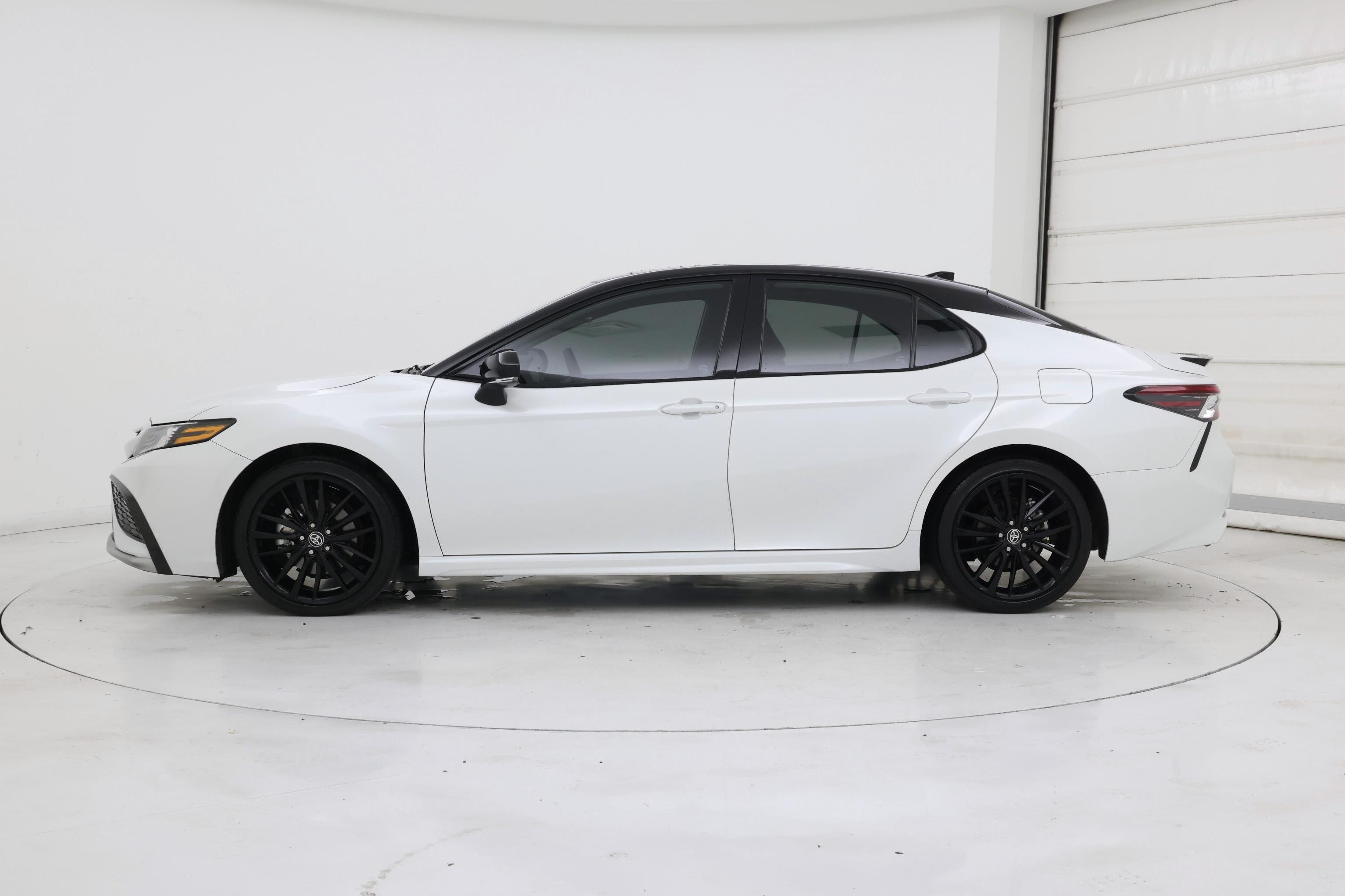 Thumbnail: 2023 Toyota Camry - 3
