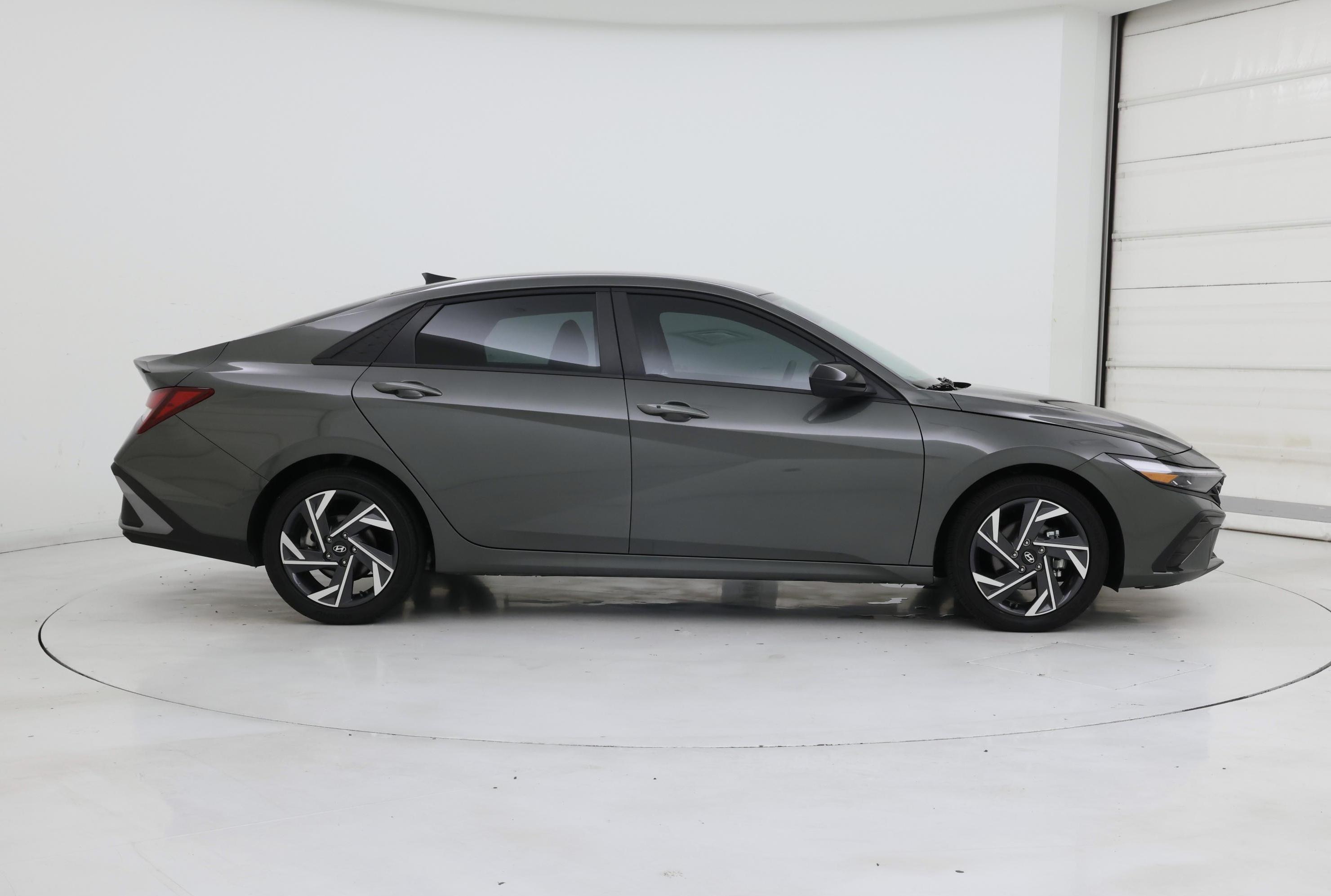 Thumbnail: 2025 Hyundai Elantra - 7