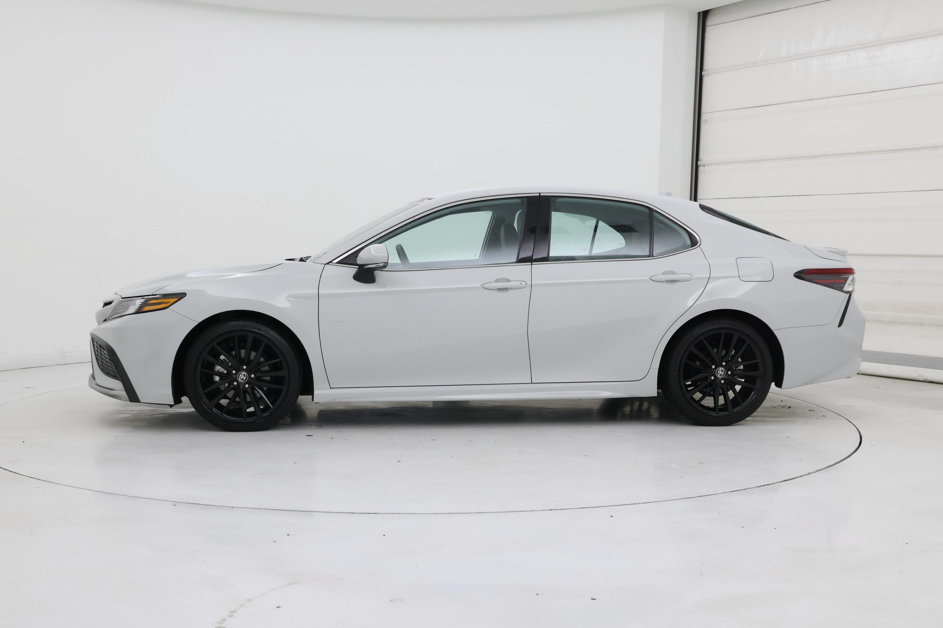 Thumbnail: 2023 Toyota Camry - 3