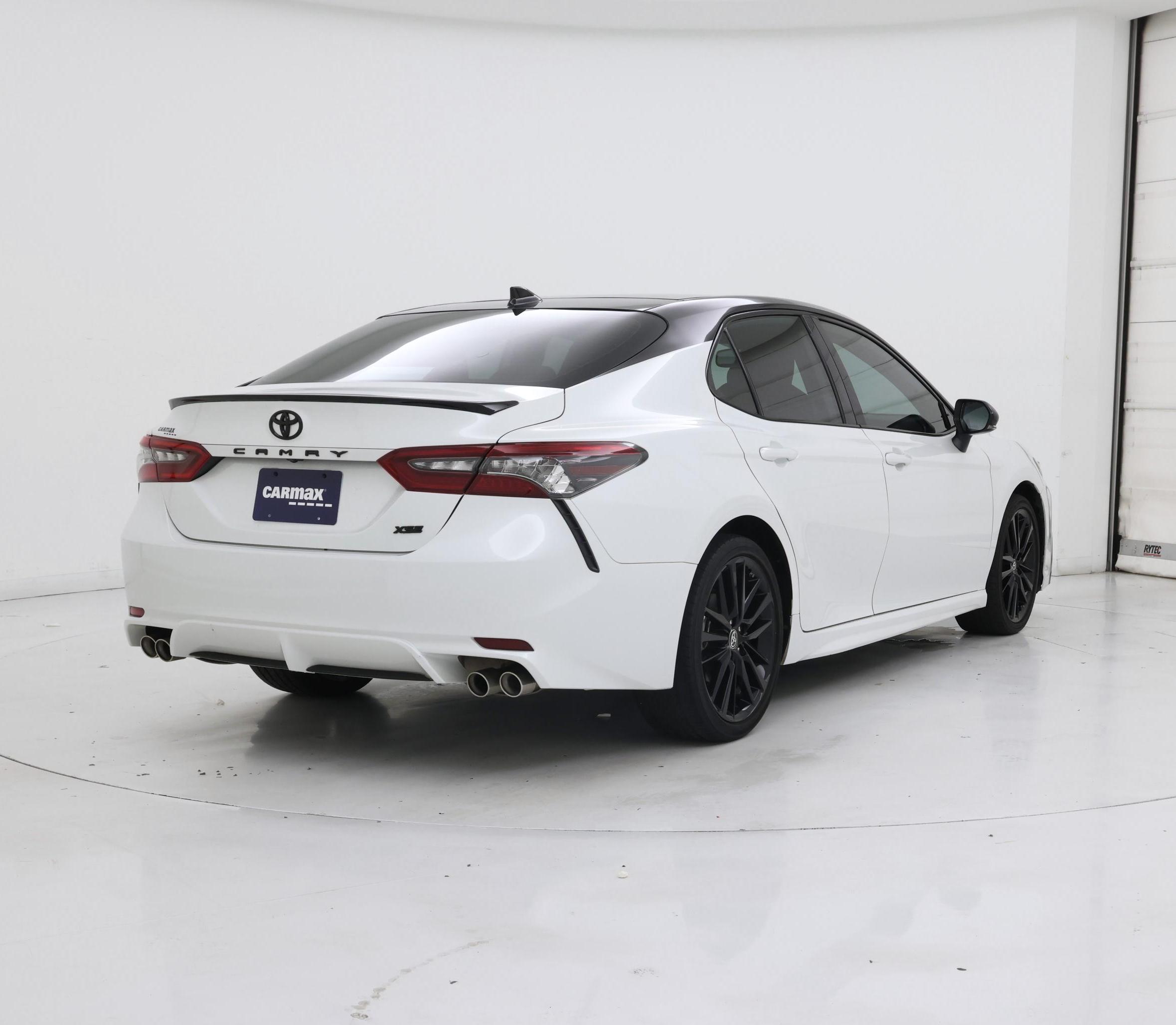 Thumbnail: 2022 Toyota Camry - 8