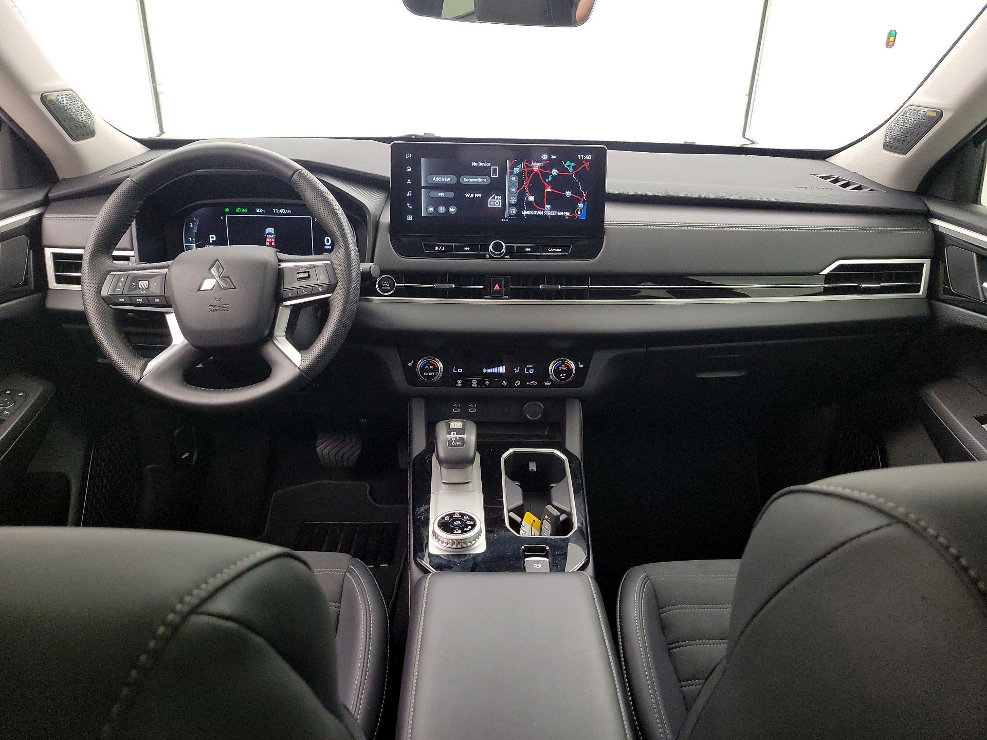 Thumbnail: 2025 Mitsubishi Outlander - 9
