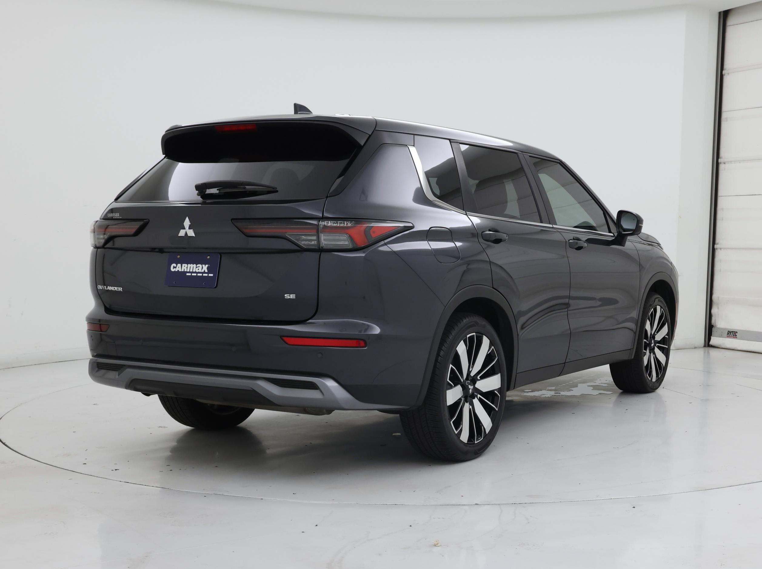 Thumbnail: 2025 Mitsubishi Outlander - 8