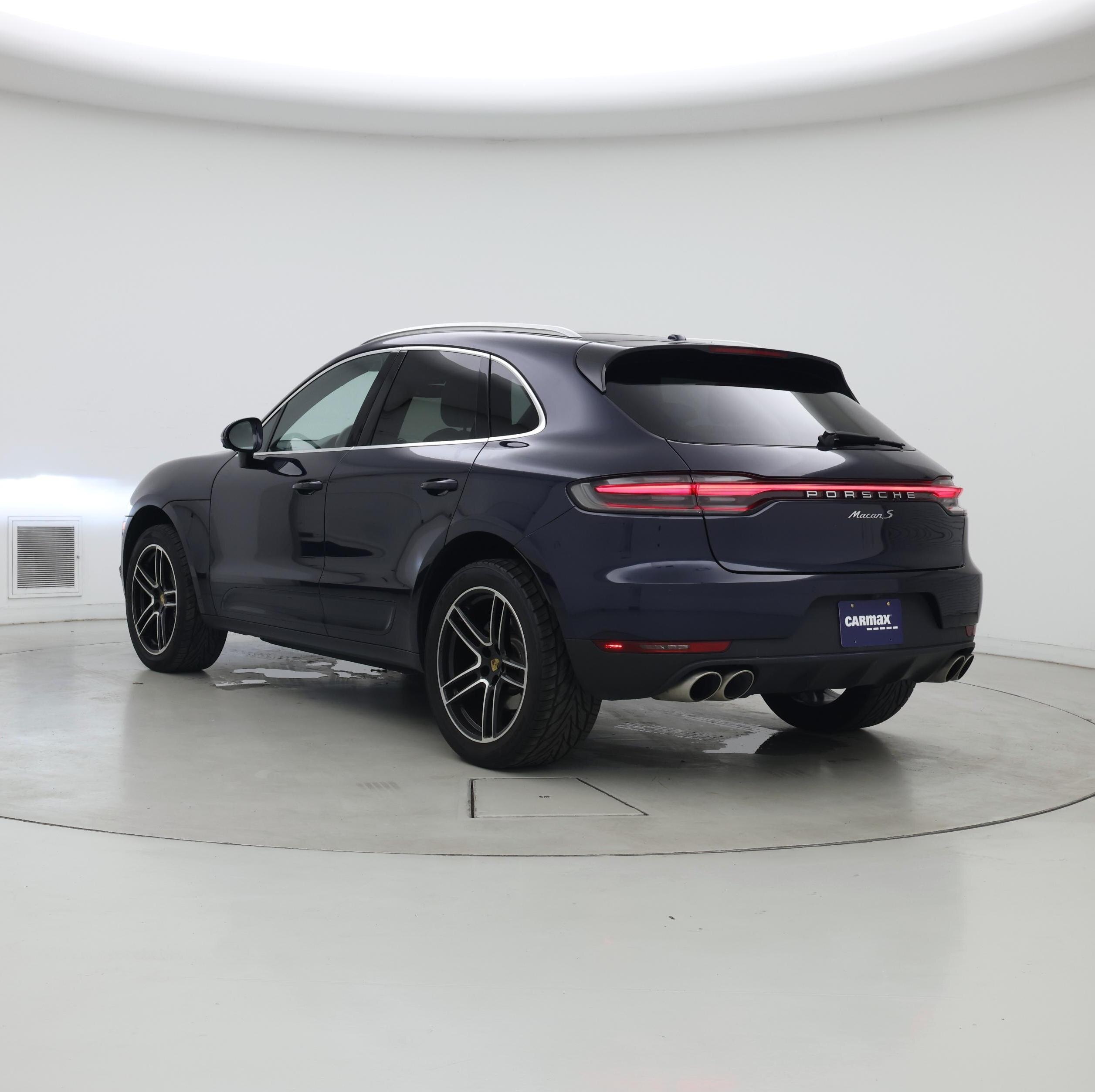 Thumbnail: 2021 Porsche Macan - 2