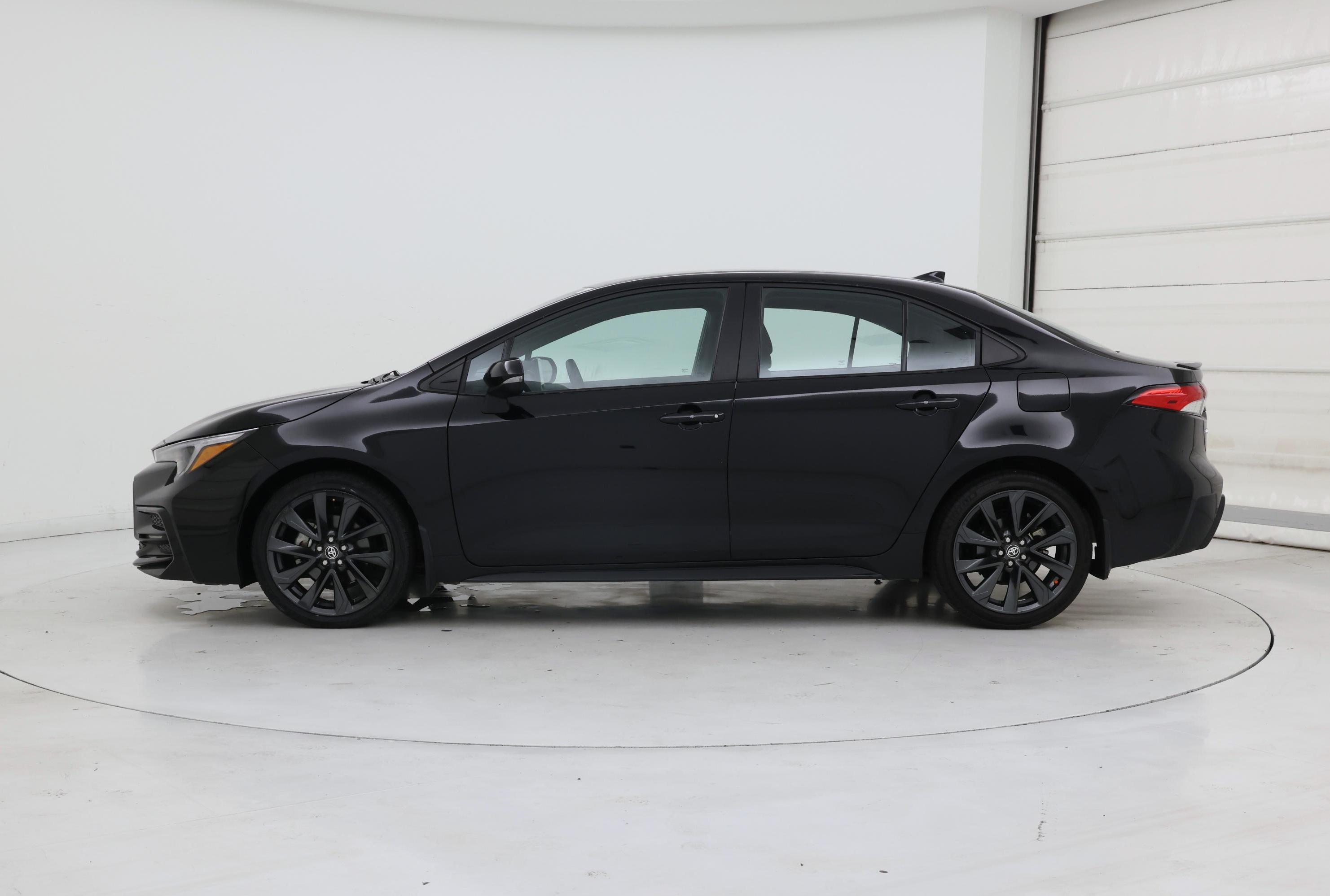 Thumbnail: 2024 Toyota Corolla - 3