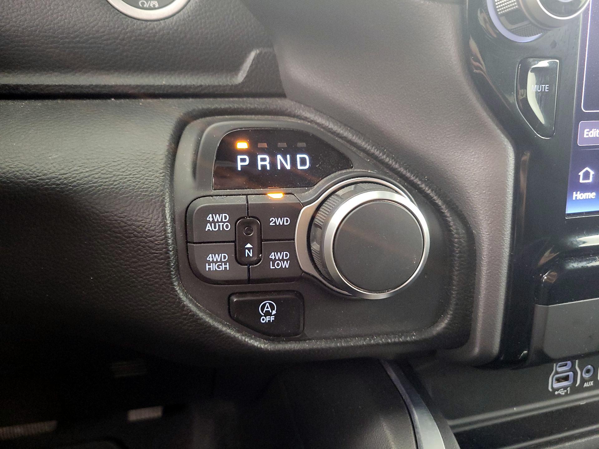 Thumbnail: 2025 RAM 1500 - 18