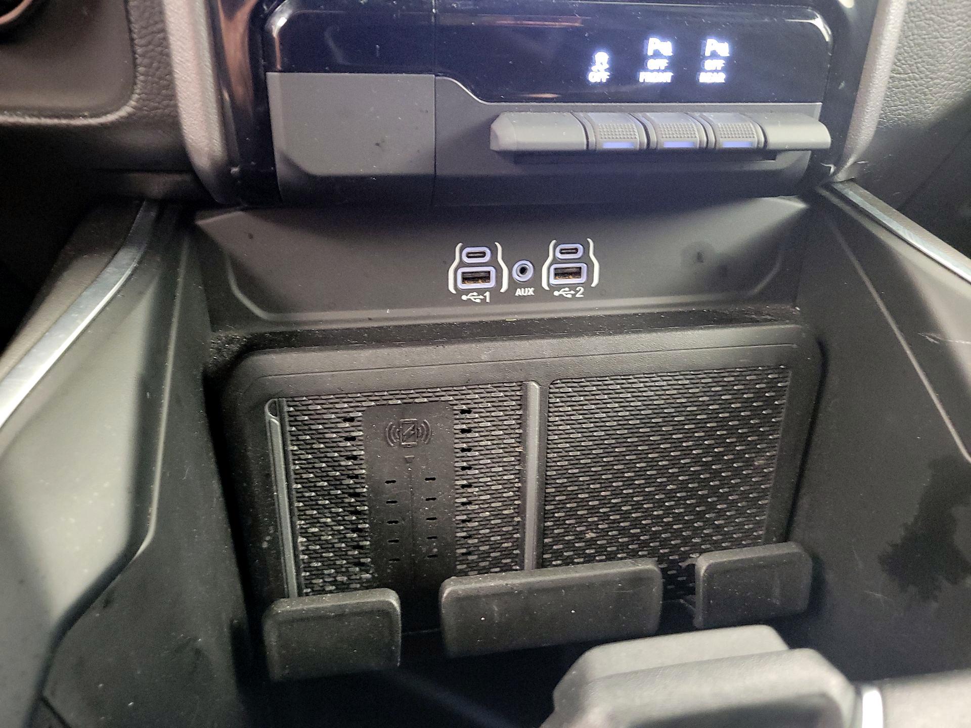 Thumbnail: 2025 RAM 1500 - 19