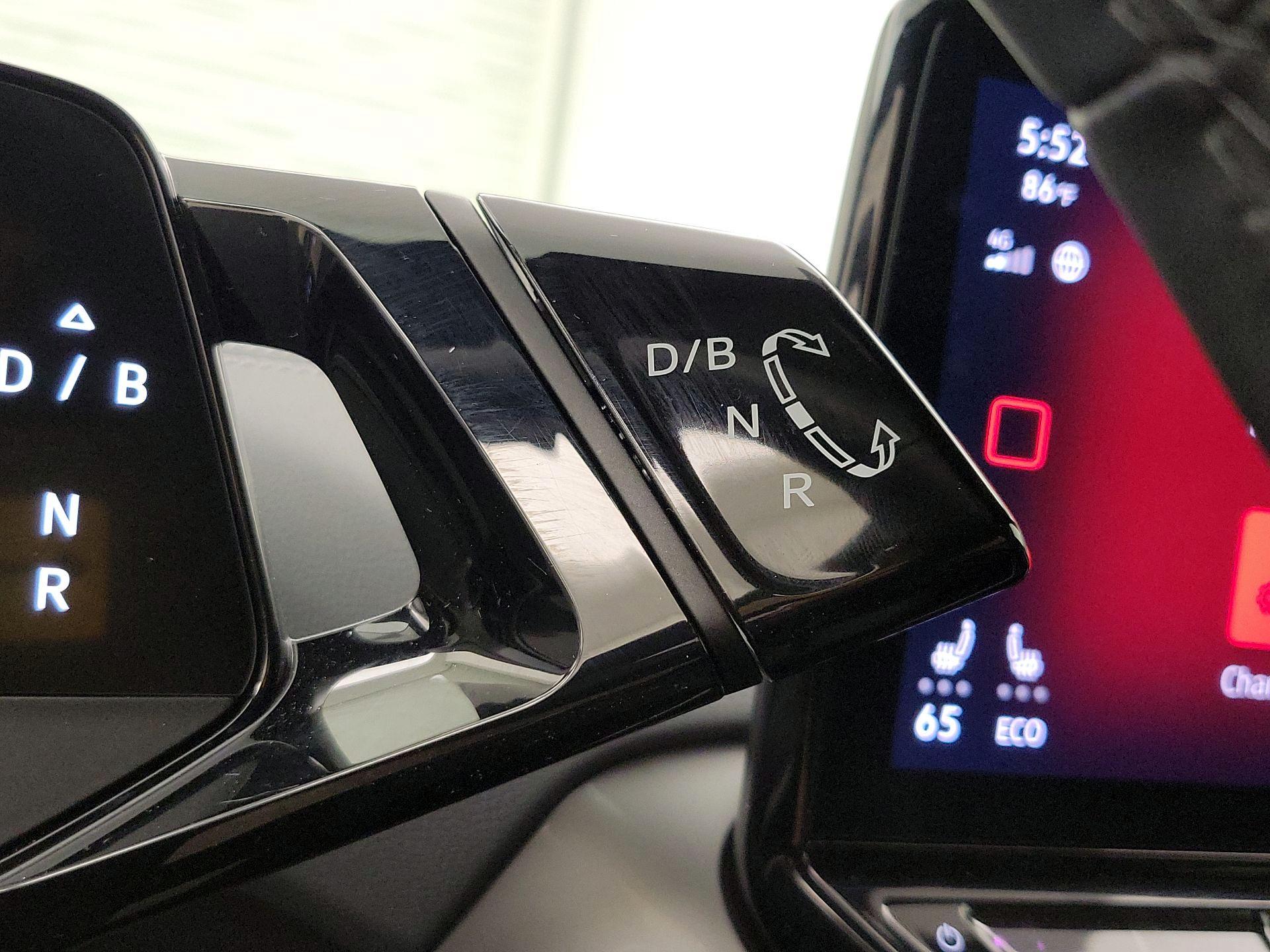 Thumbnail: 2023 Volkswagen ID.4 - 17