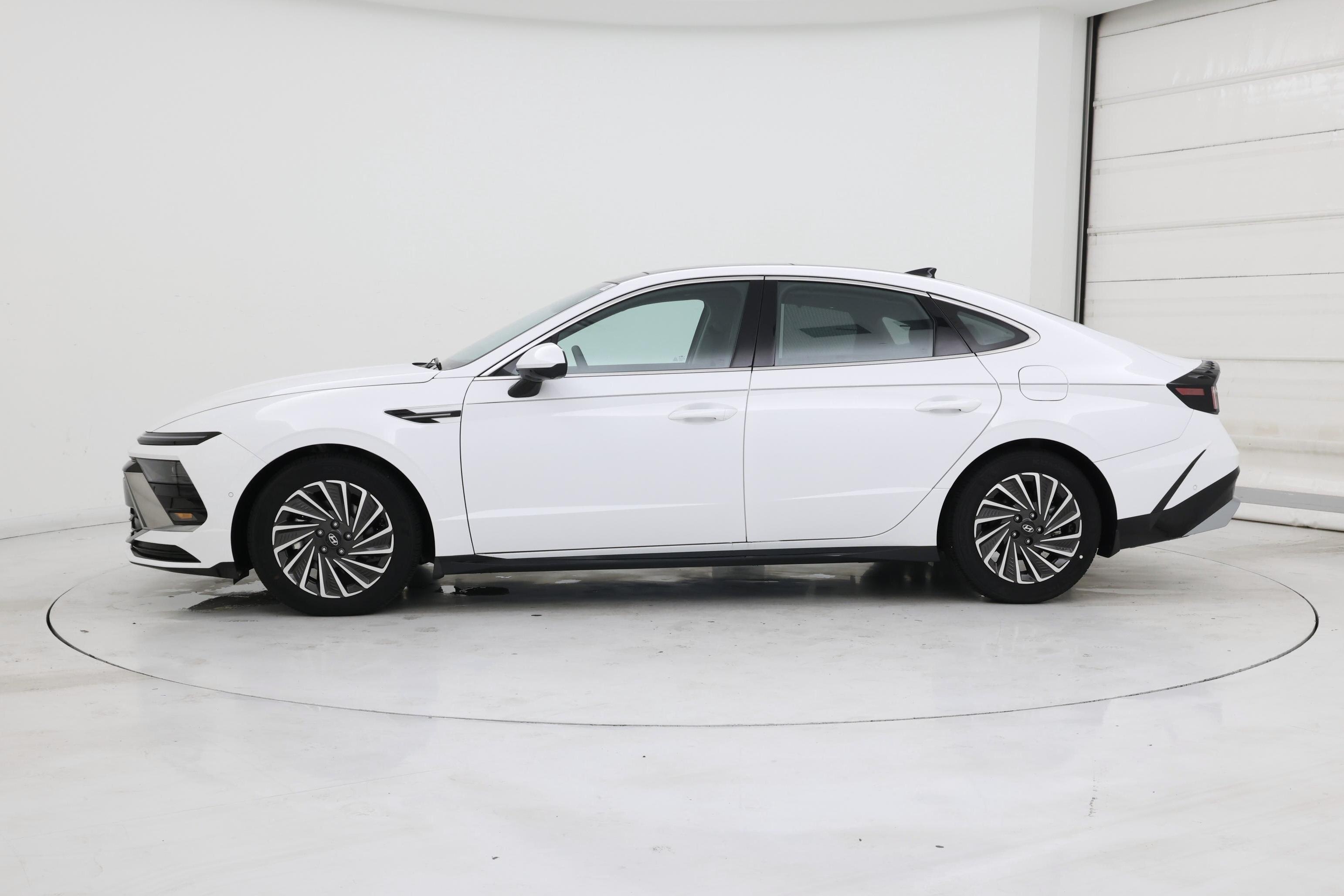 Thumbnail: 2025 Hyundai Sonata - 3