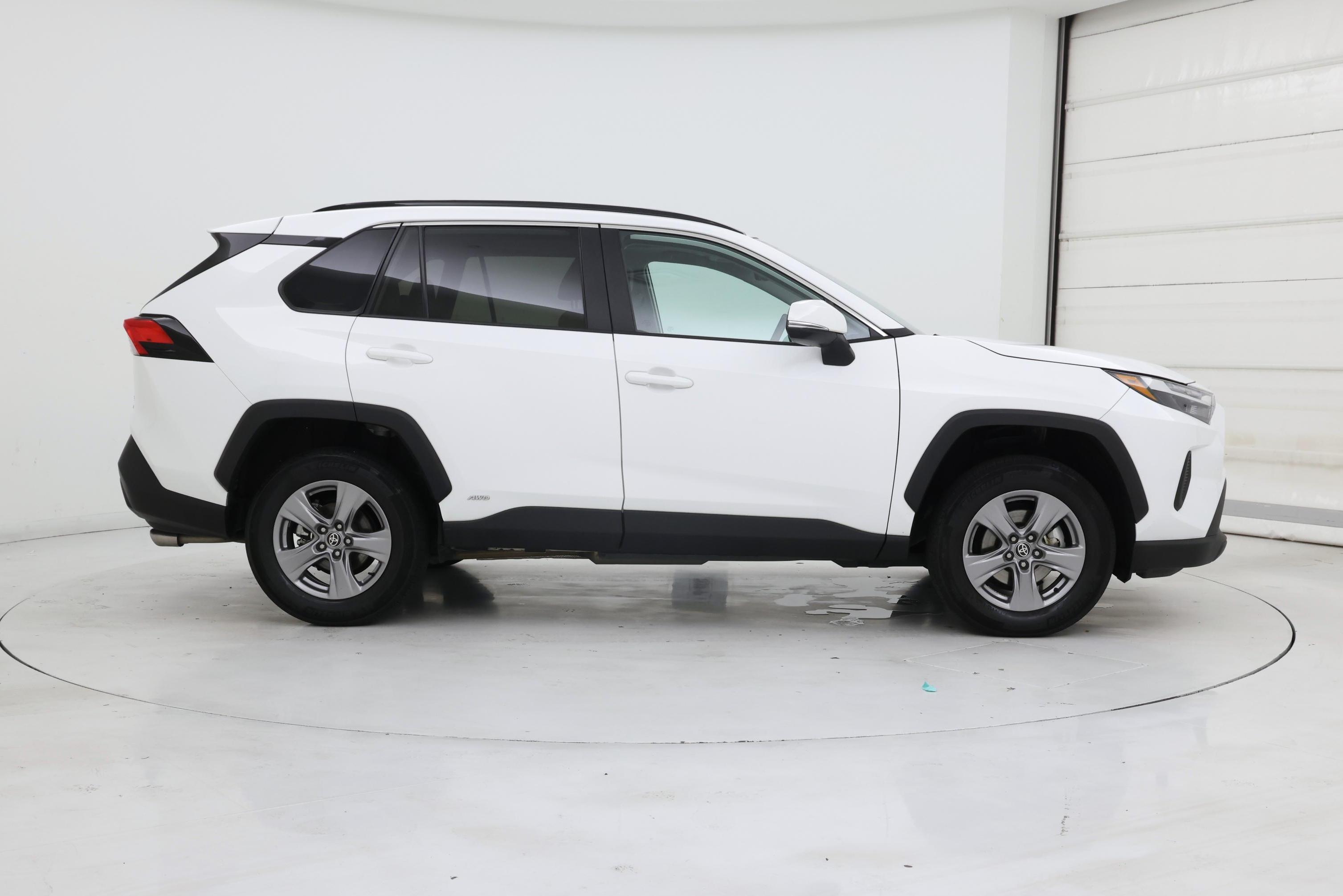 Thumbnail: 2023 Toyota RAV4 - 7