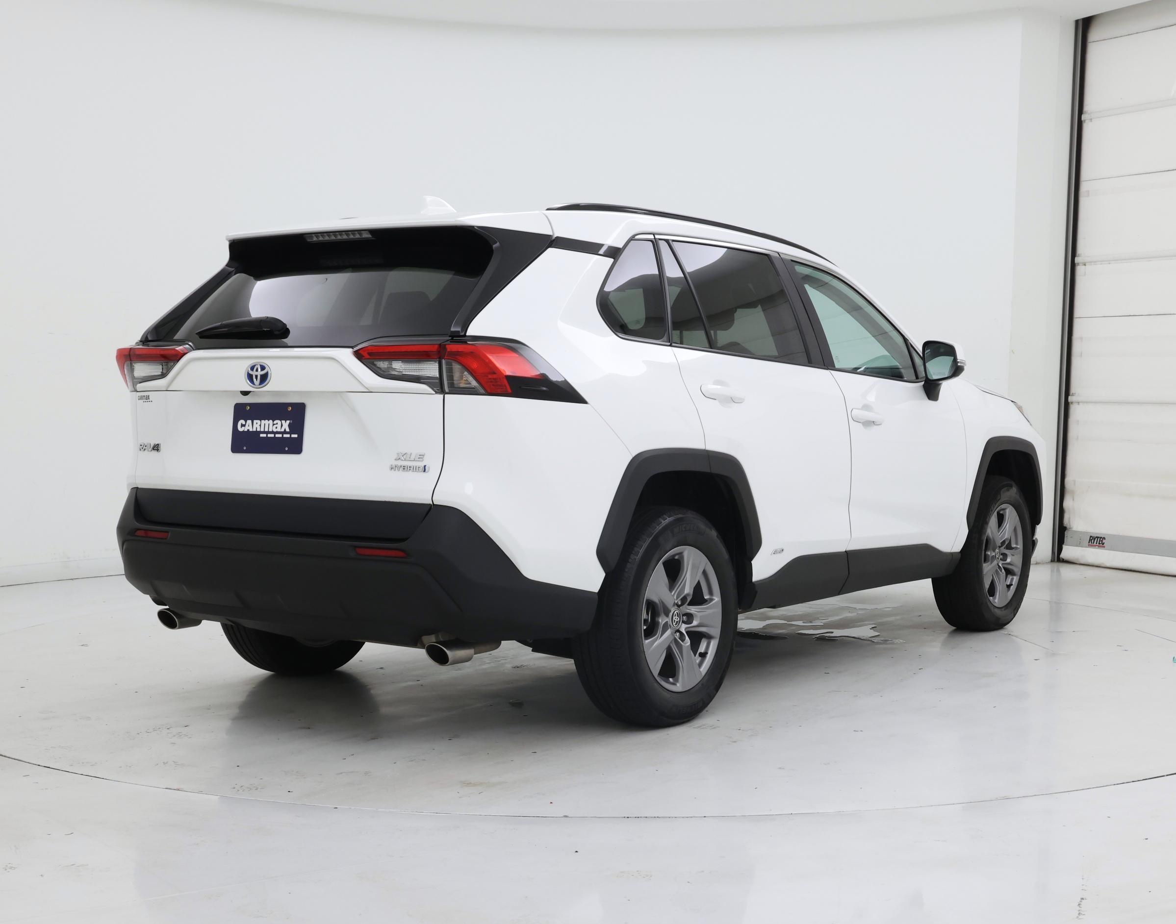 Thumbnail: 2023 Toyota RAV4 - 8