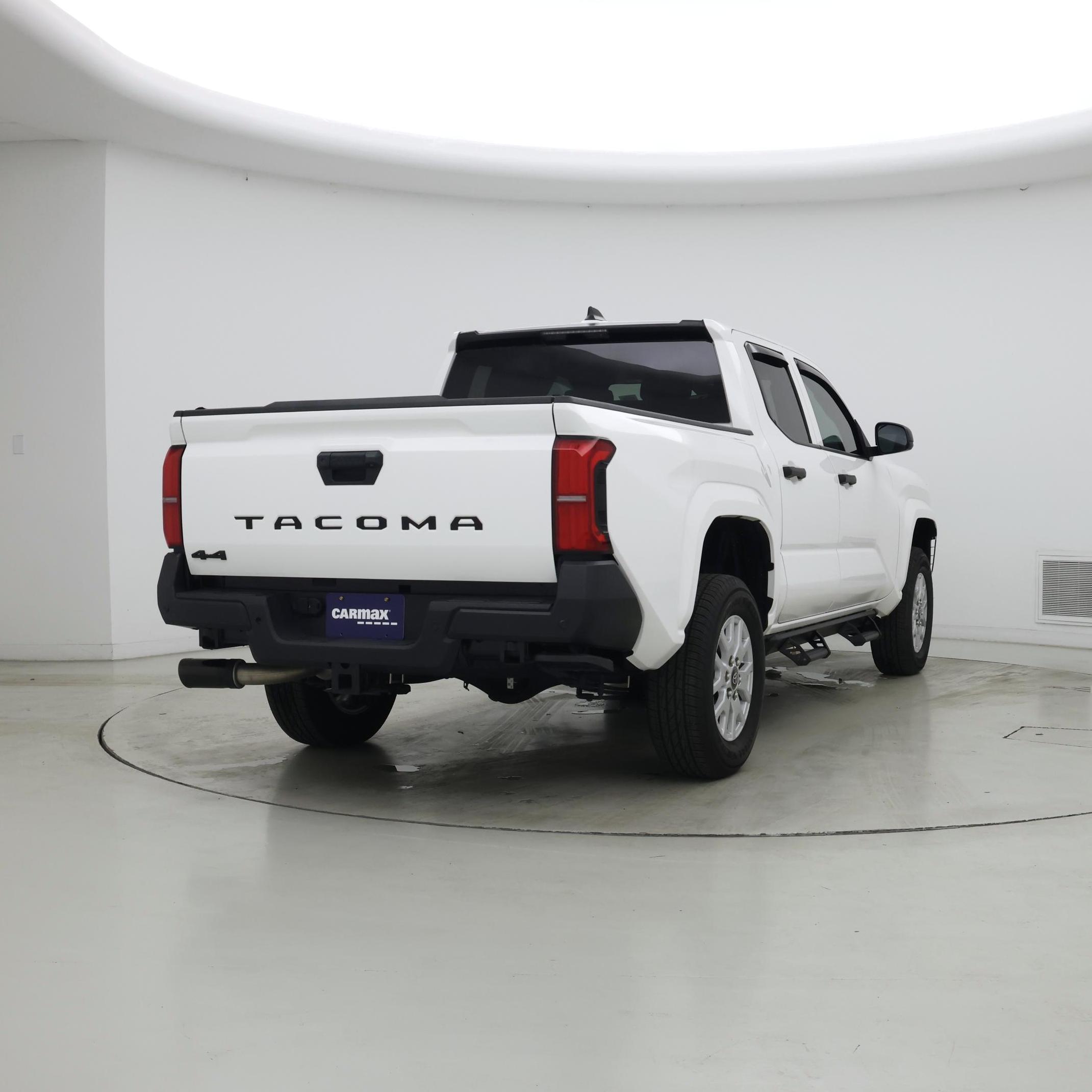 Thumbnail: 2024 Toyota Tacoma - 8