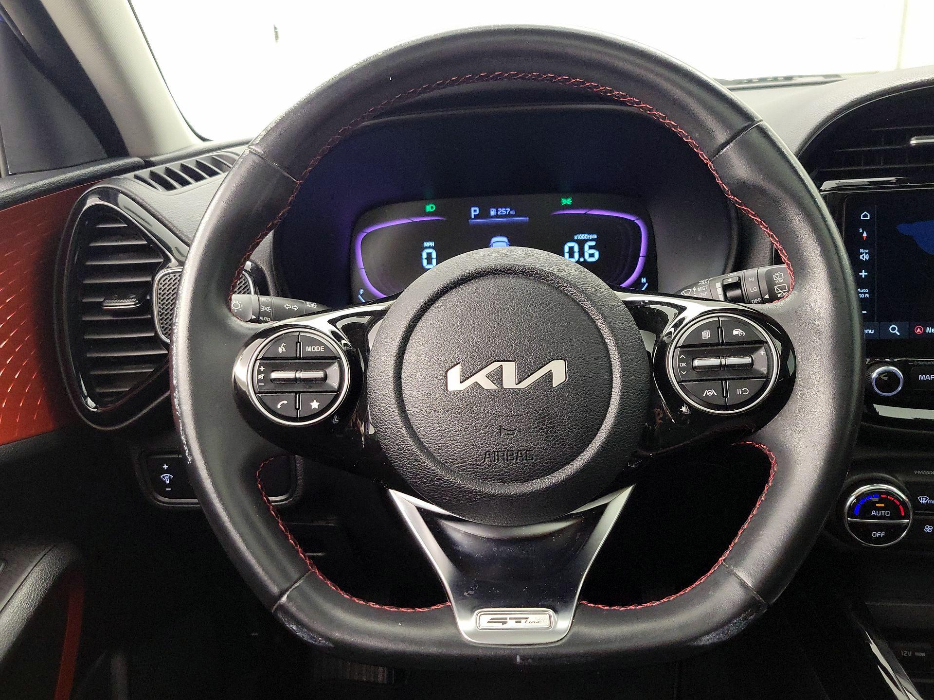 Thumbnail: 2023 Kia Soul - 10