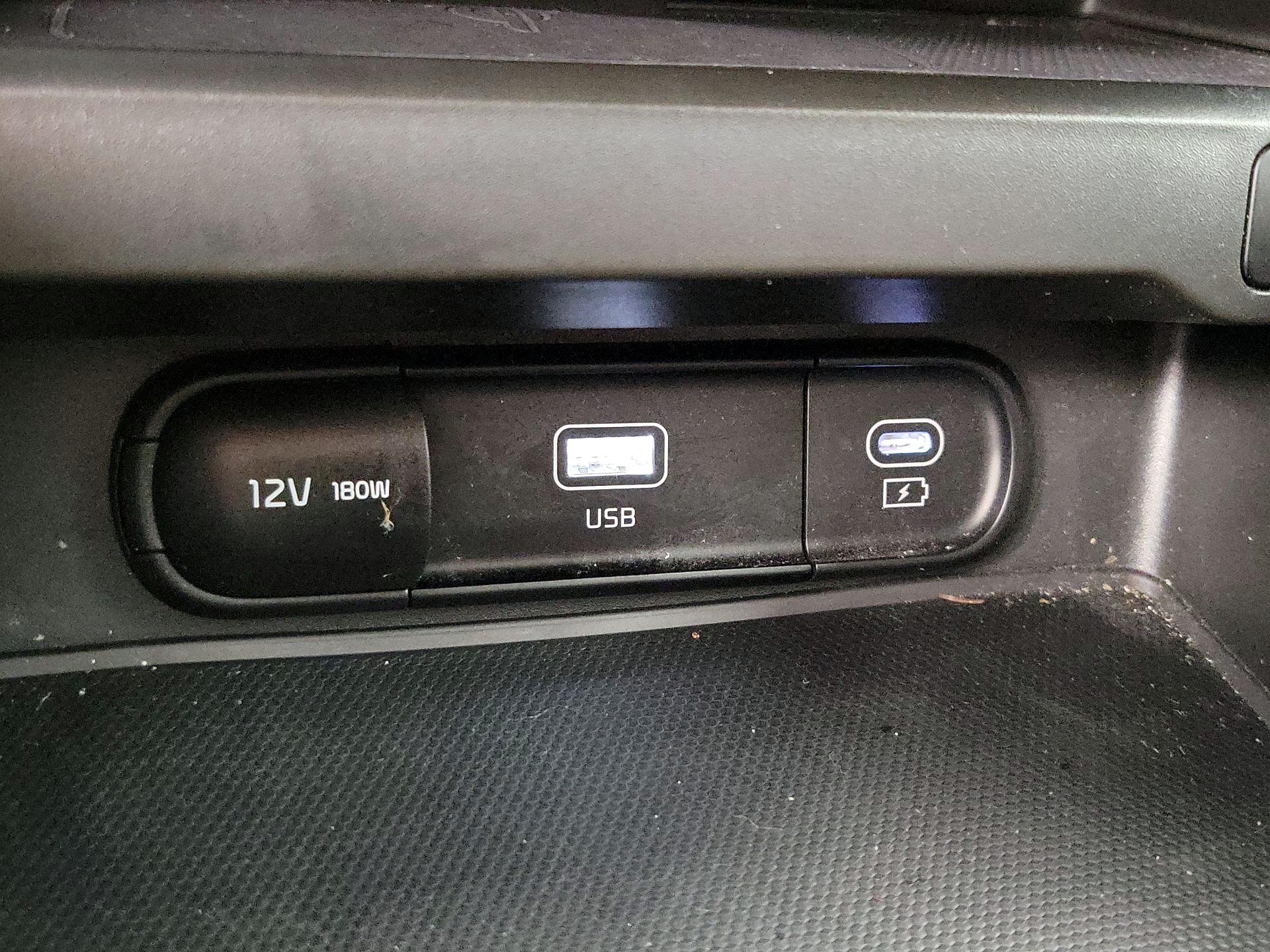 Thumbnail: 2023 Kia Soul - 19