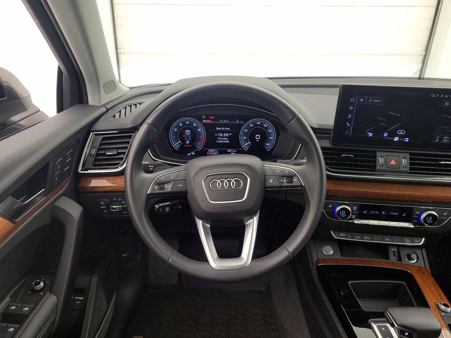 Thumbnail: 2023 Audi Q5 - 10