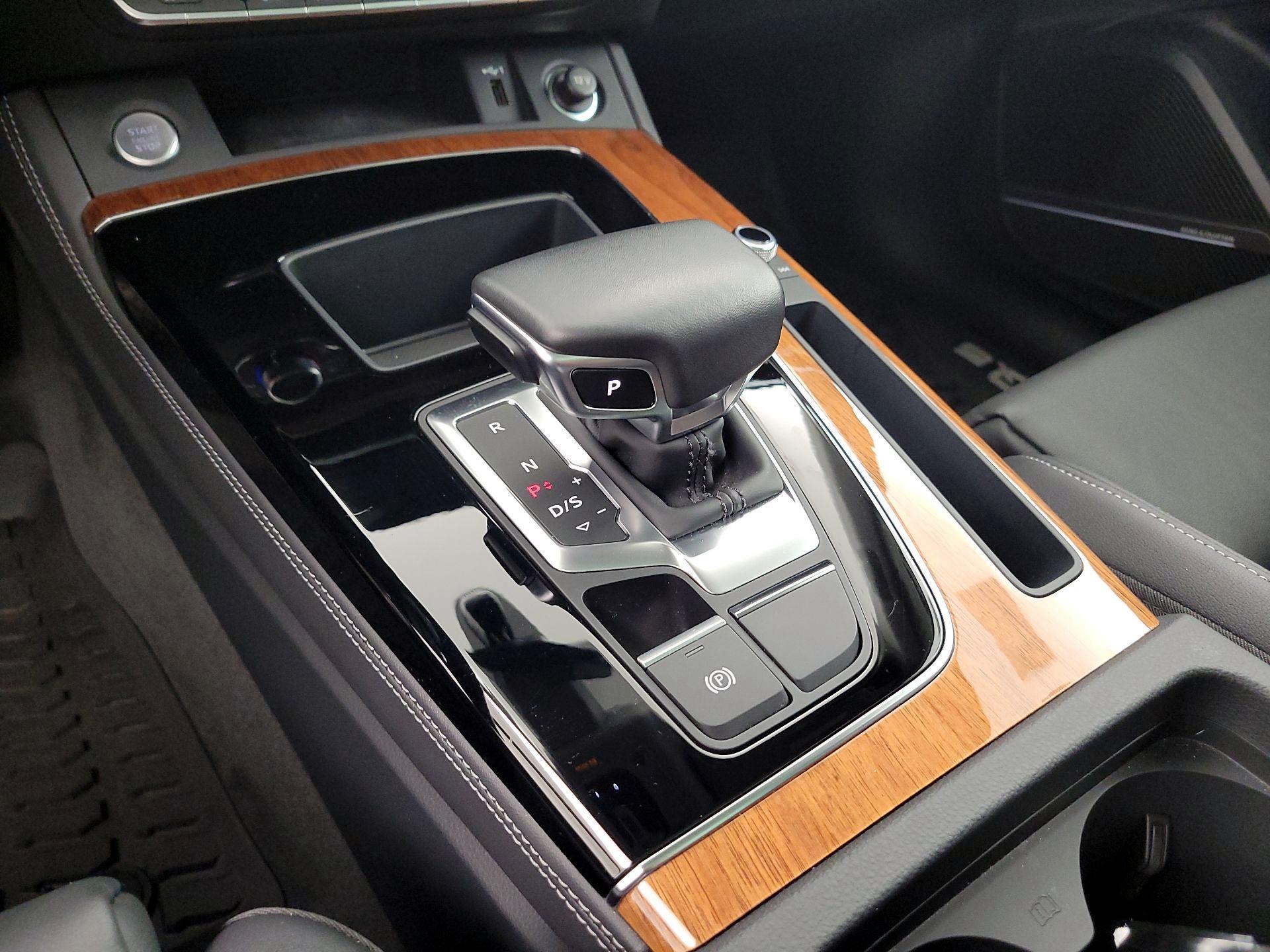 Thumbnail: 2023 Audi Q5 - 17