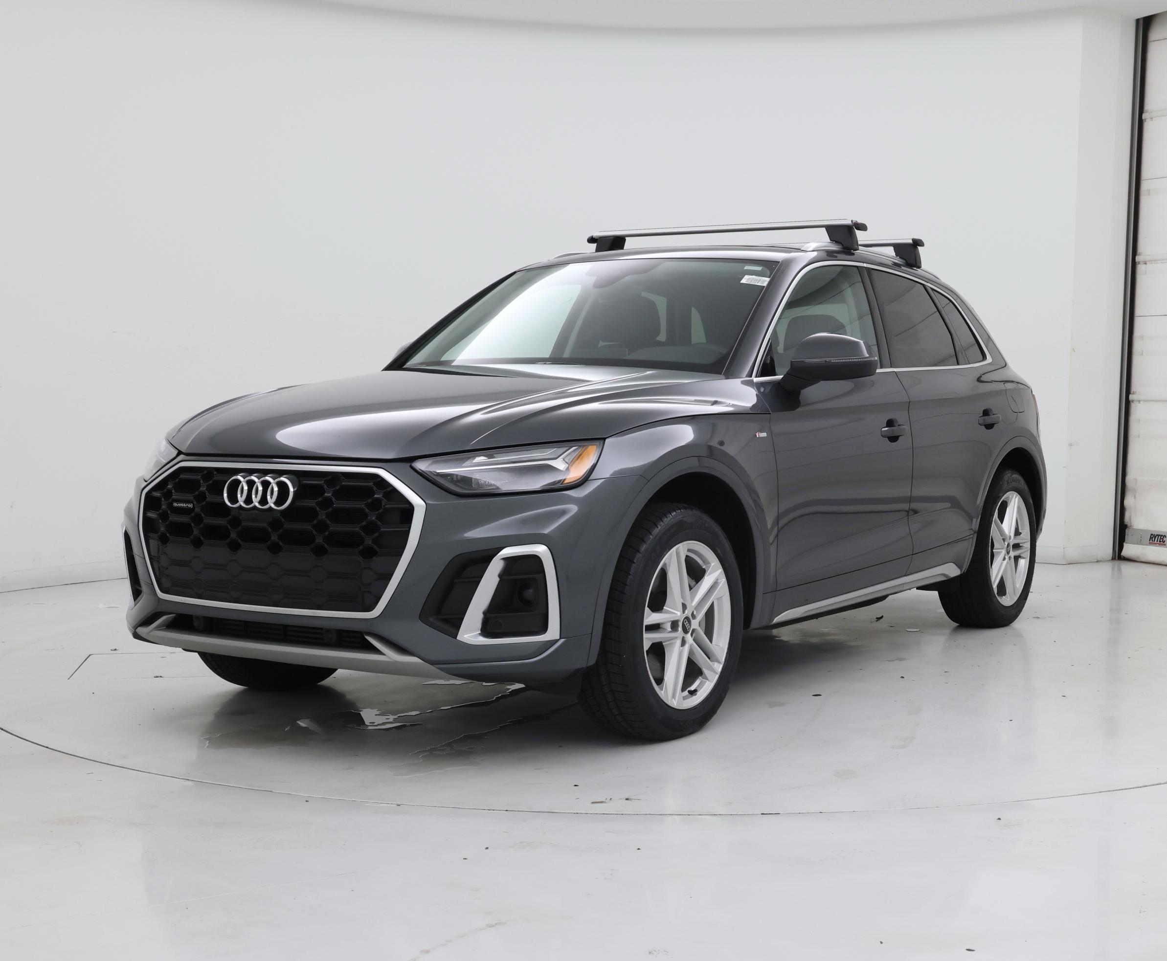 Thumbnail: 2023 Audi Q5 - 4