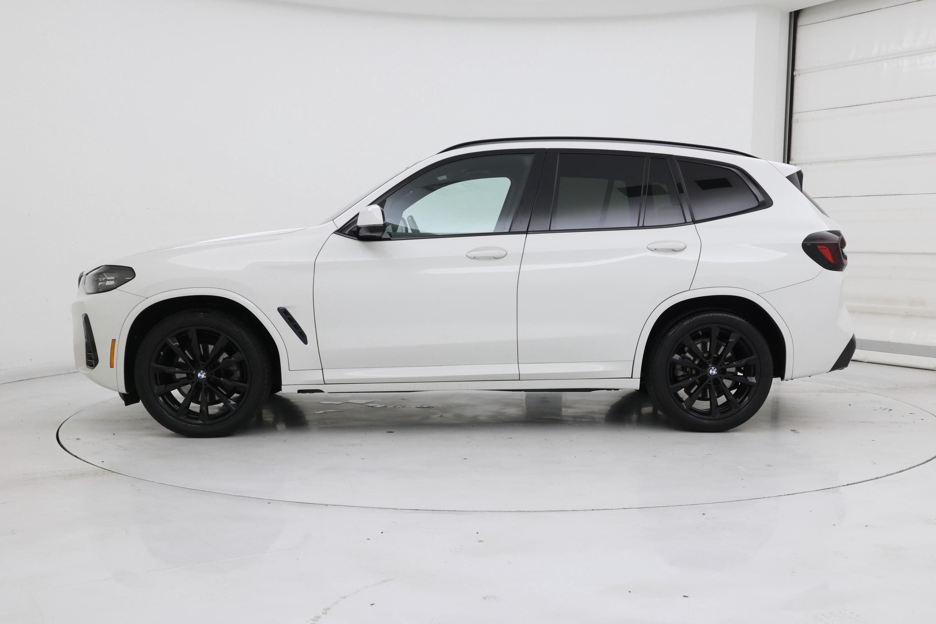 Thumbnail: 2022 BMW X3 - 3