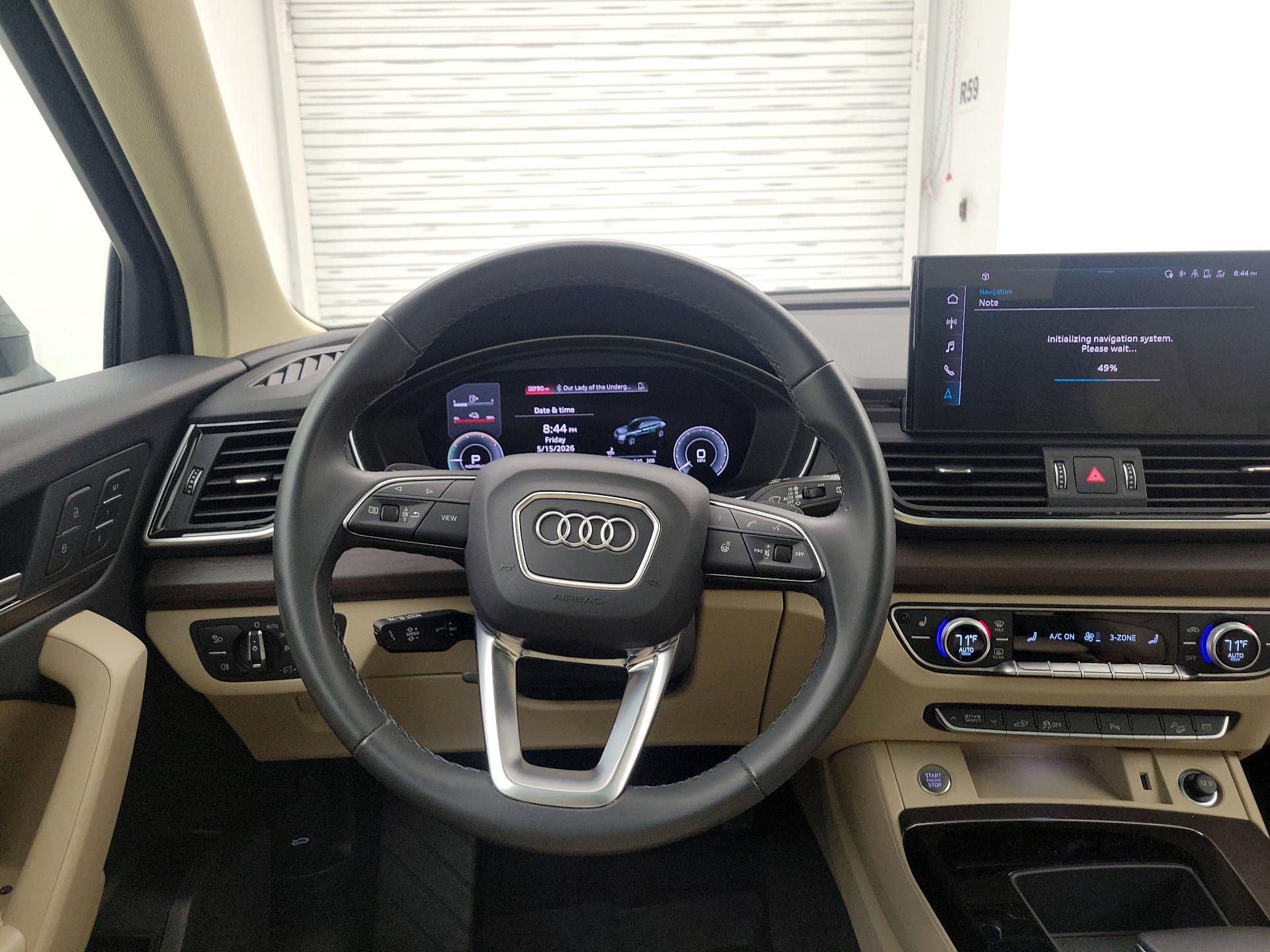 Thumbnail: 2023 Audi Q5 - 10