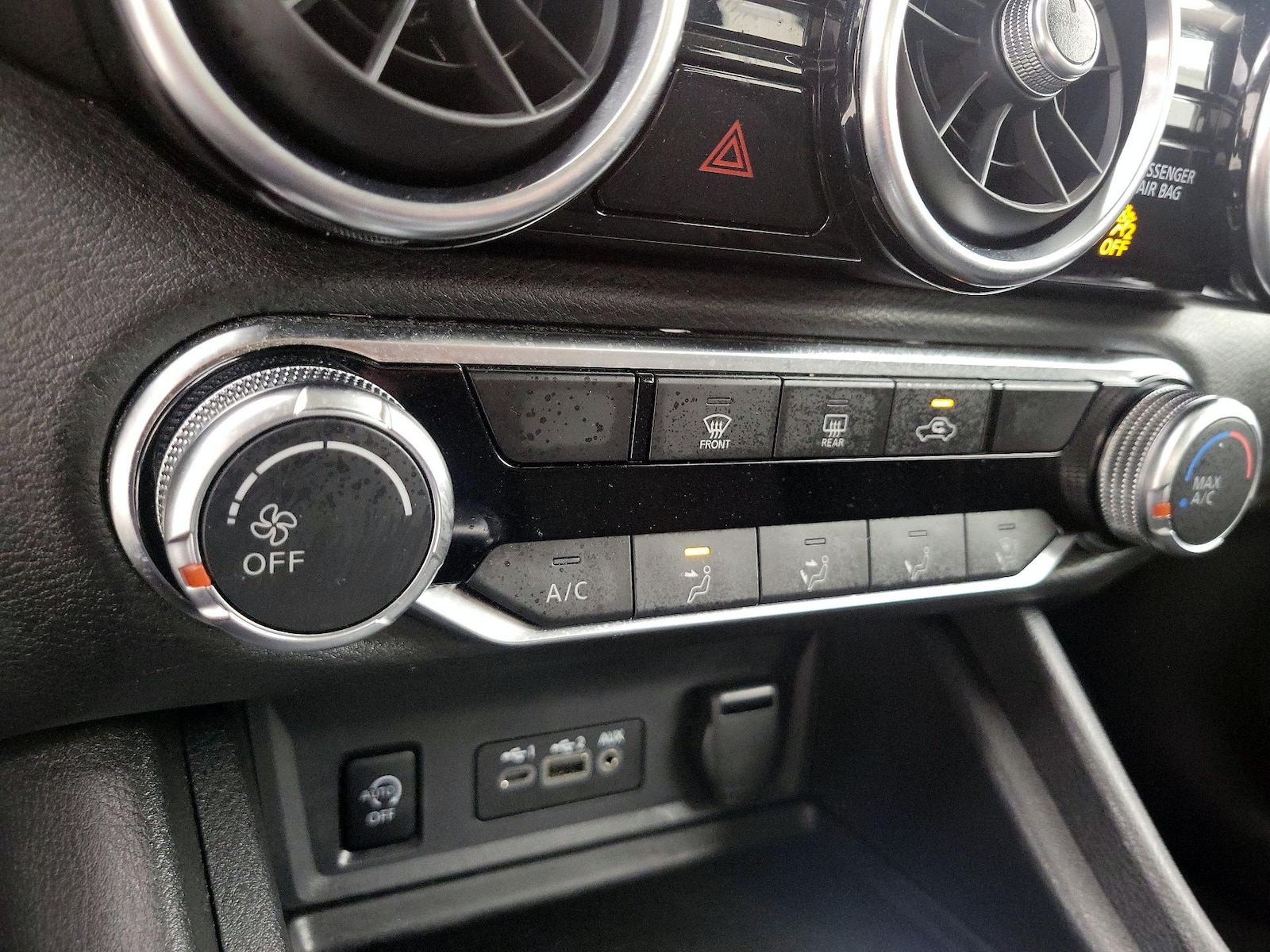 2025 Nissan Sentra SV - Photo 17