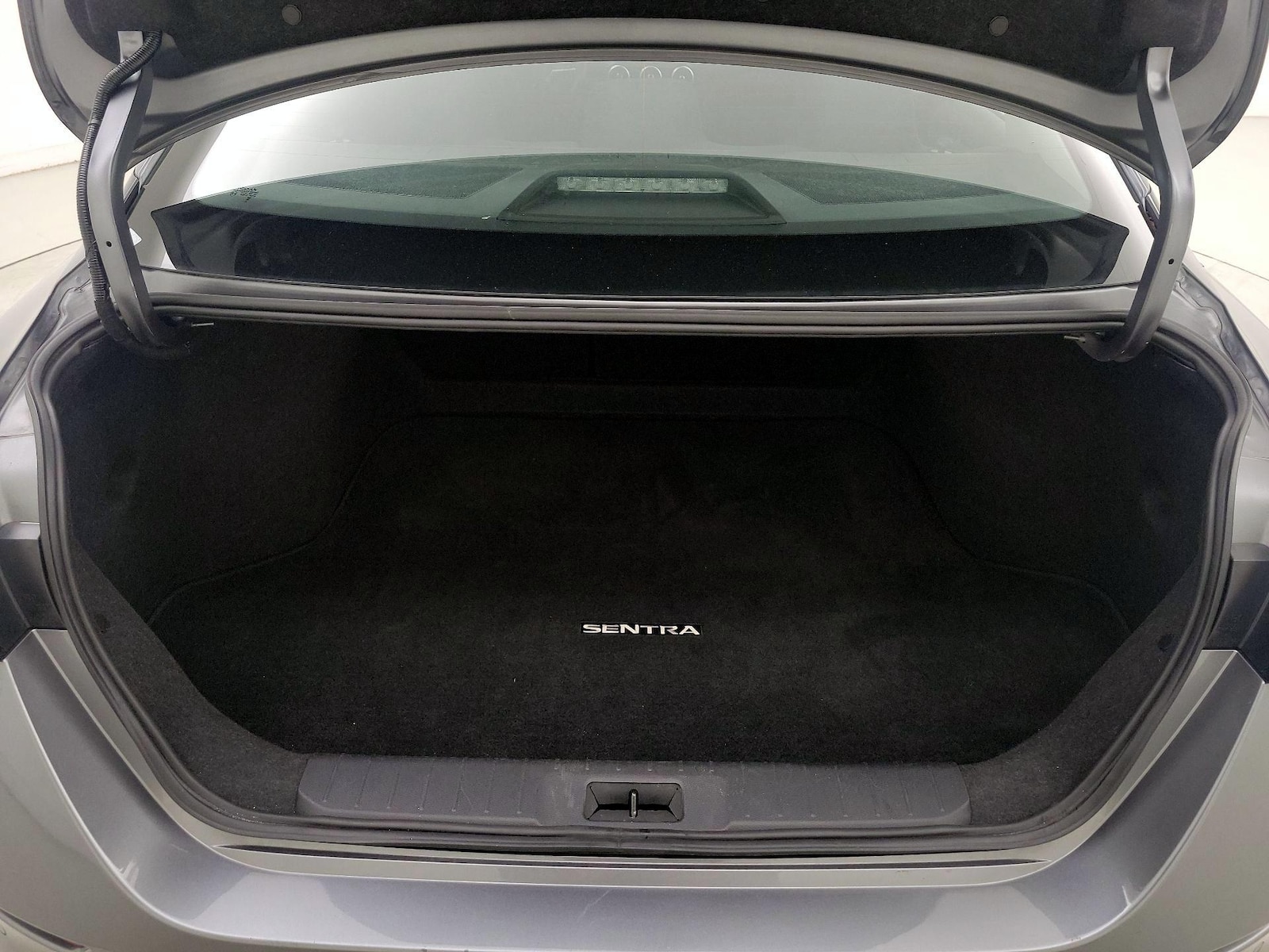 2025 Nissan Sentra SV - Photo 21