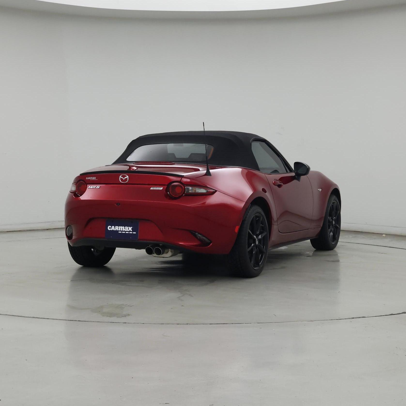 Thumbnail: 2019 Mazda MX-5 Miata - 8