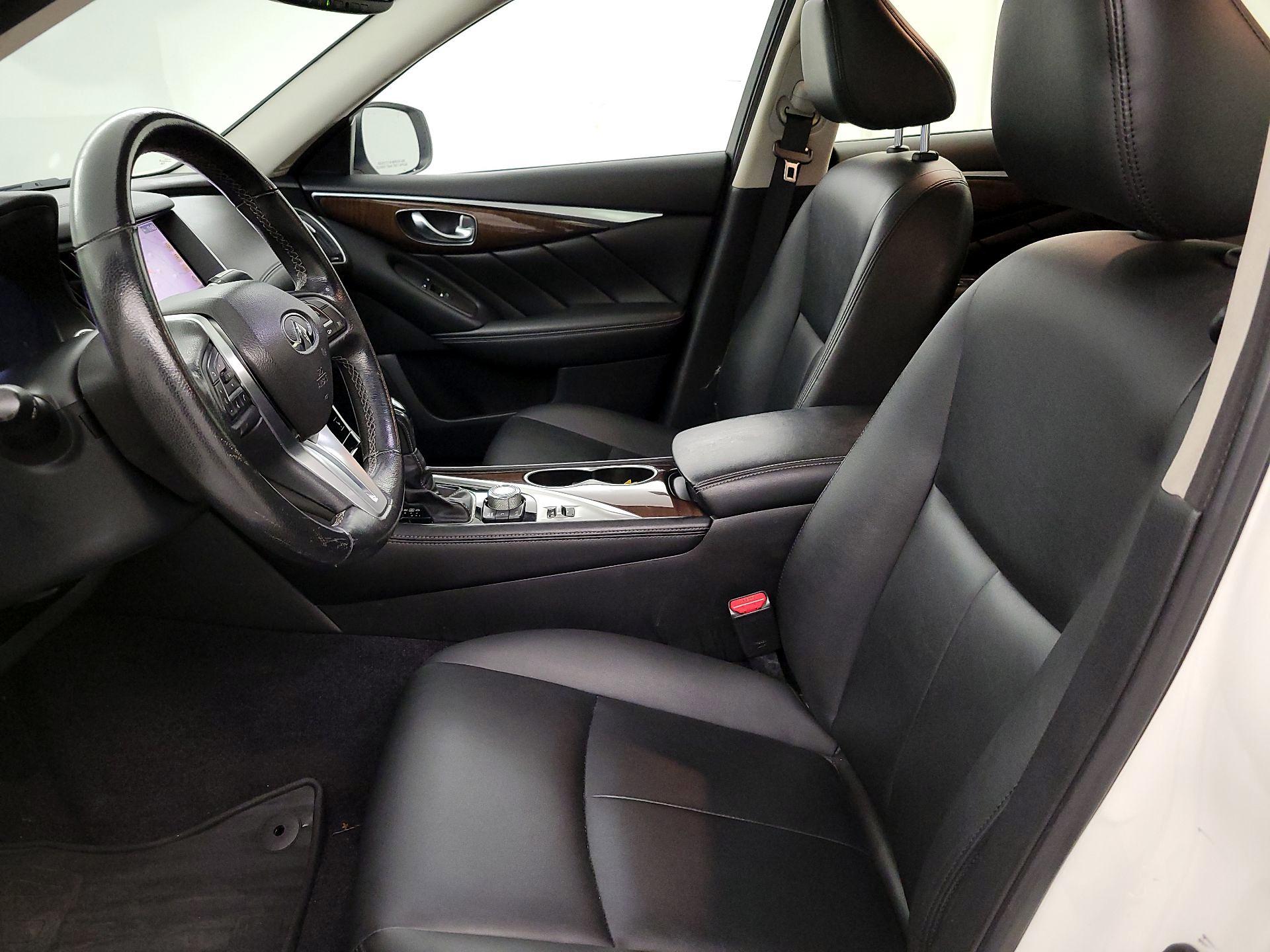 Thumbnail: 2019 INFINITI Q50 - 11
