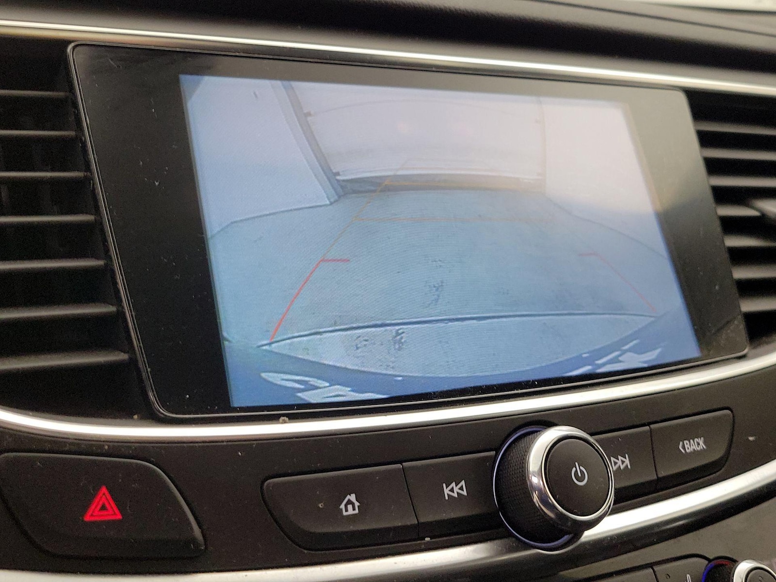 2018 Buick LaCrosse Essence - Photo 15