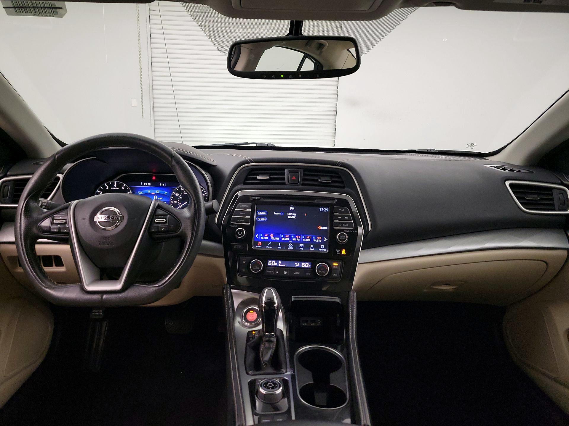 Thumbnail: 2016 Nissan Maxima - 9