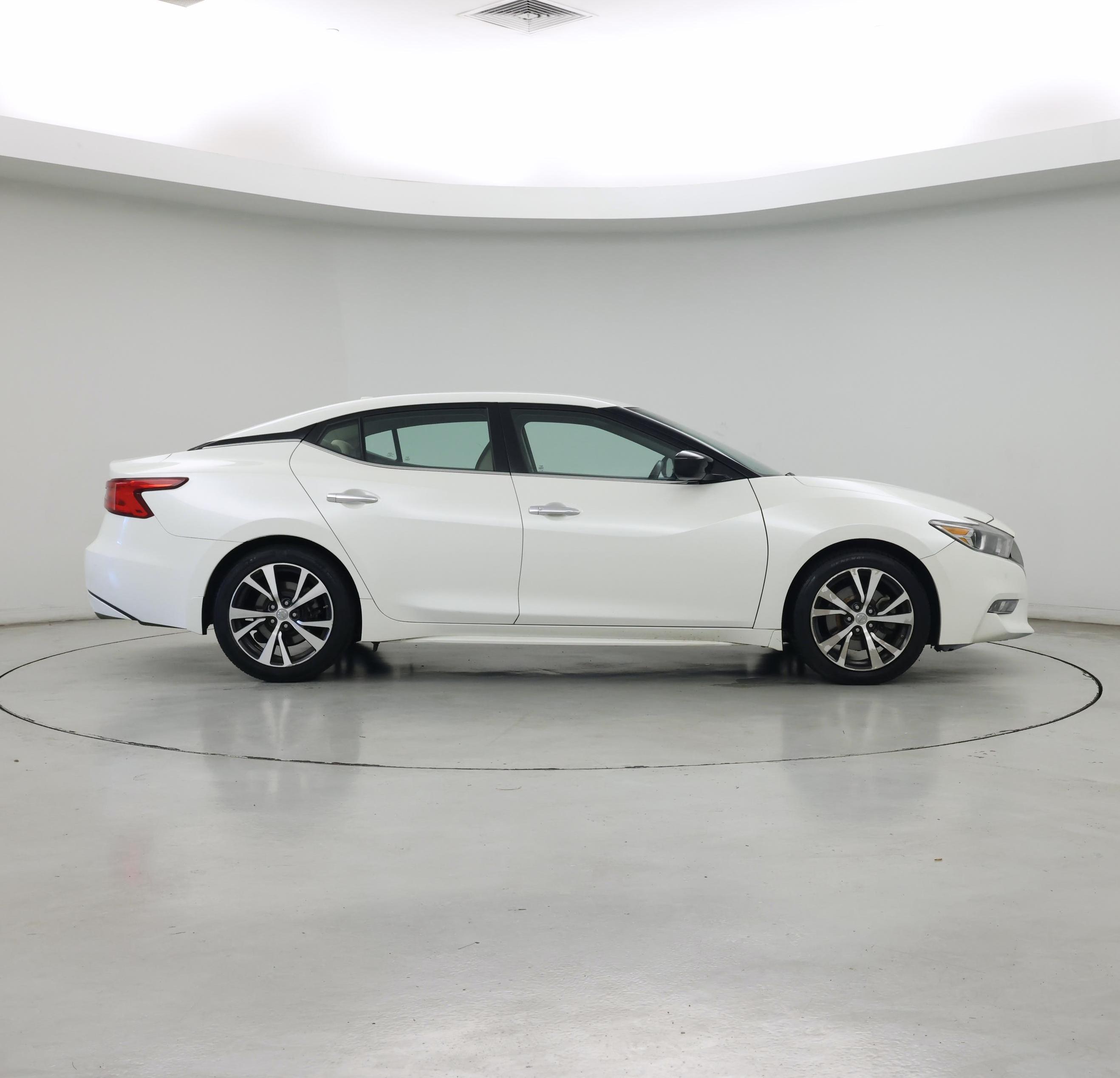 Thumbnail: 2016 Nissan Maxima - 7