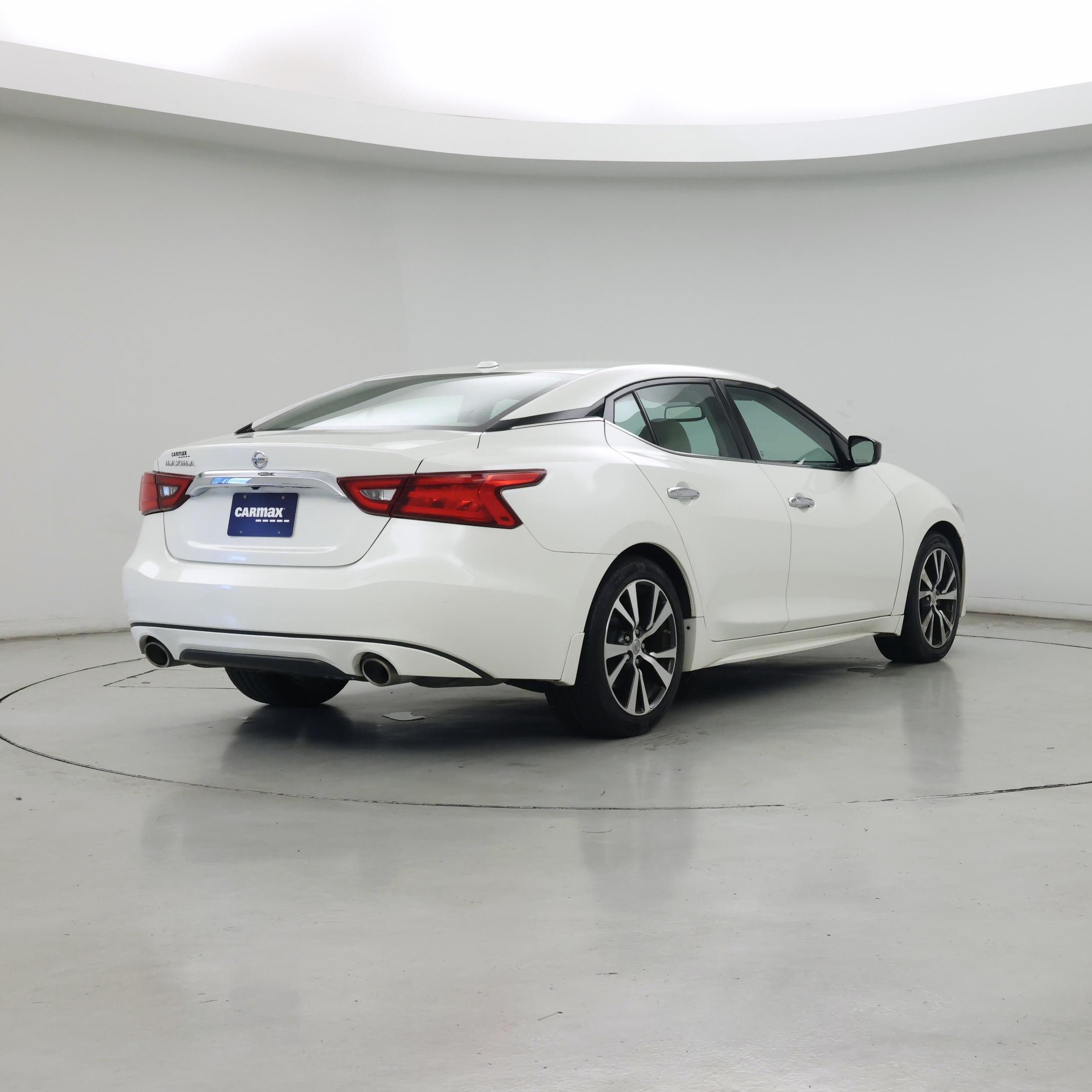 Thumbnail: 2016 Nissan Maxima - 8