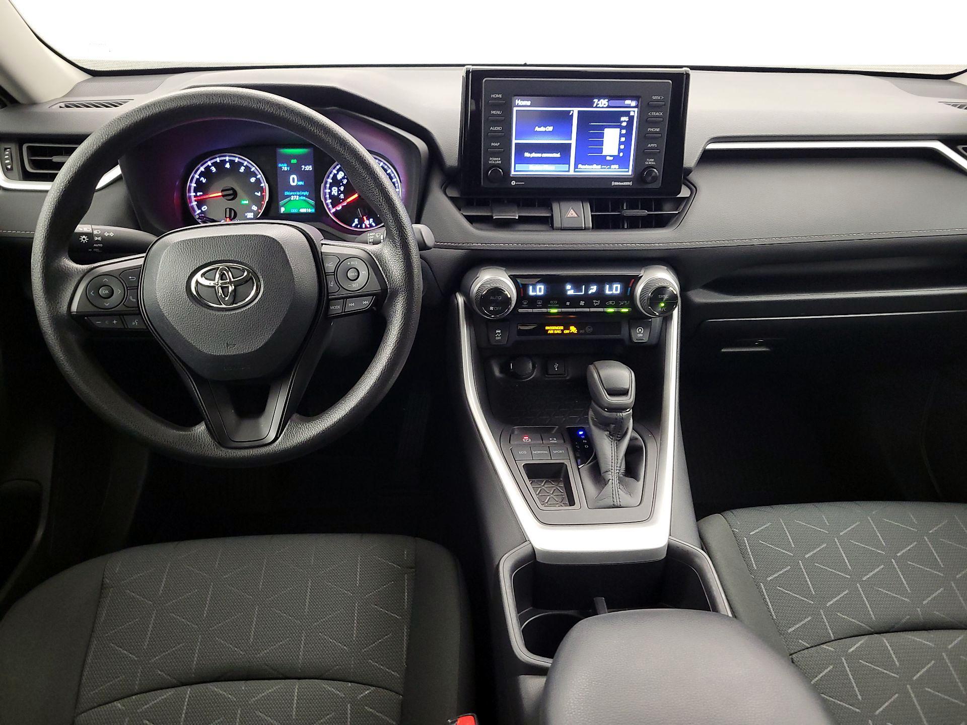 Thumbnail: 2022 Toyota RAV4 - 9