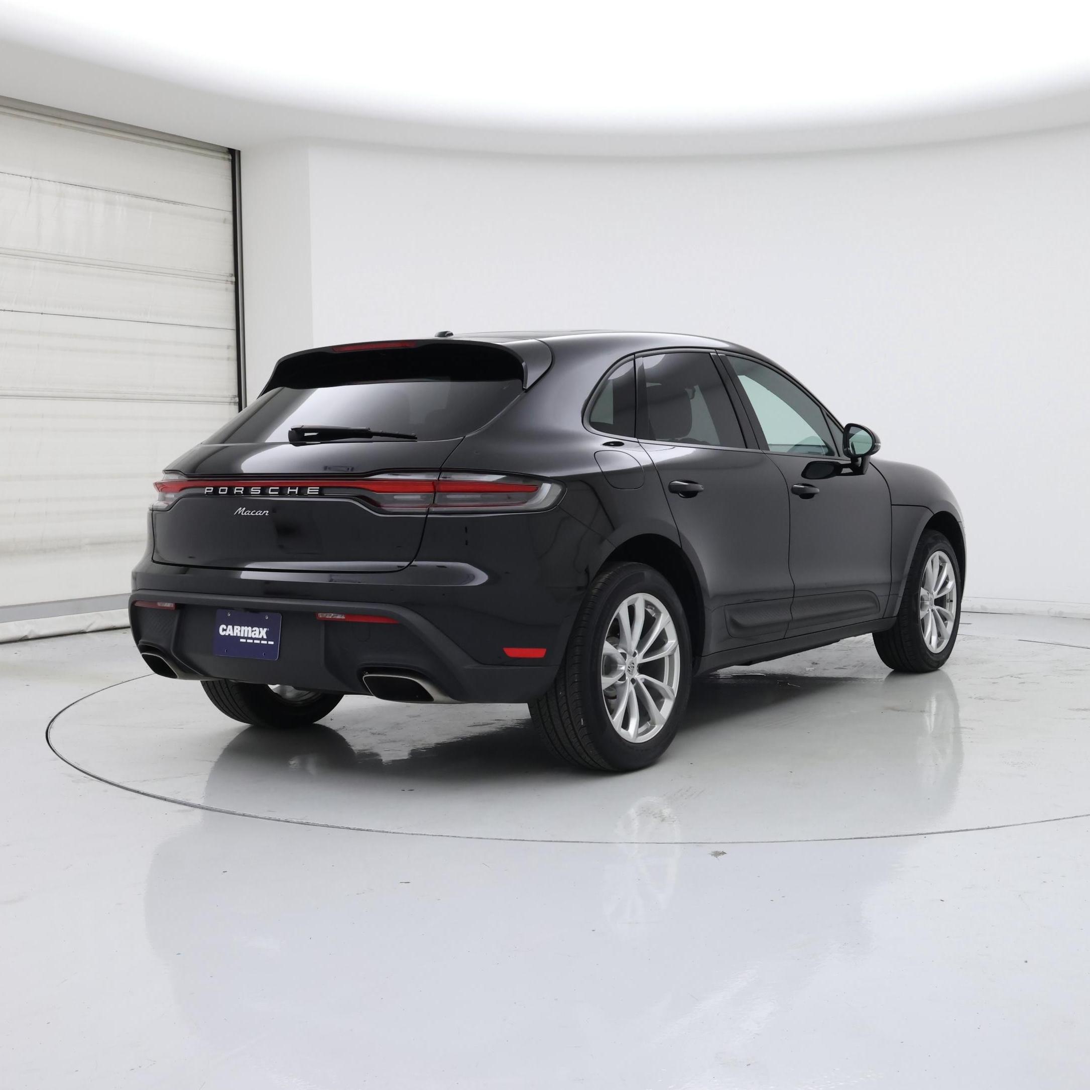 Thumbnail: 2023 Porsche Macan - 8