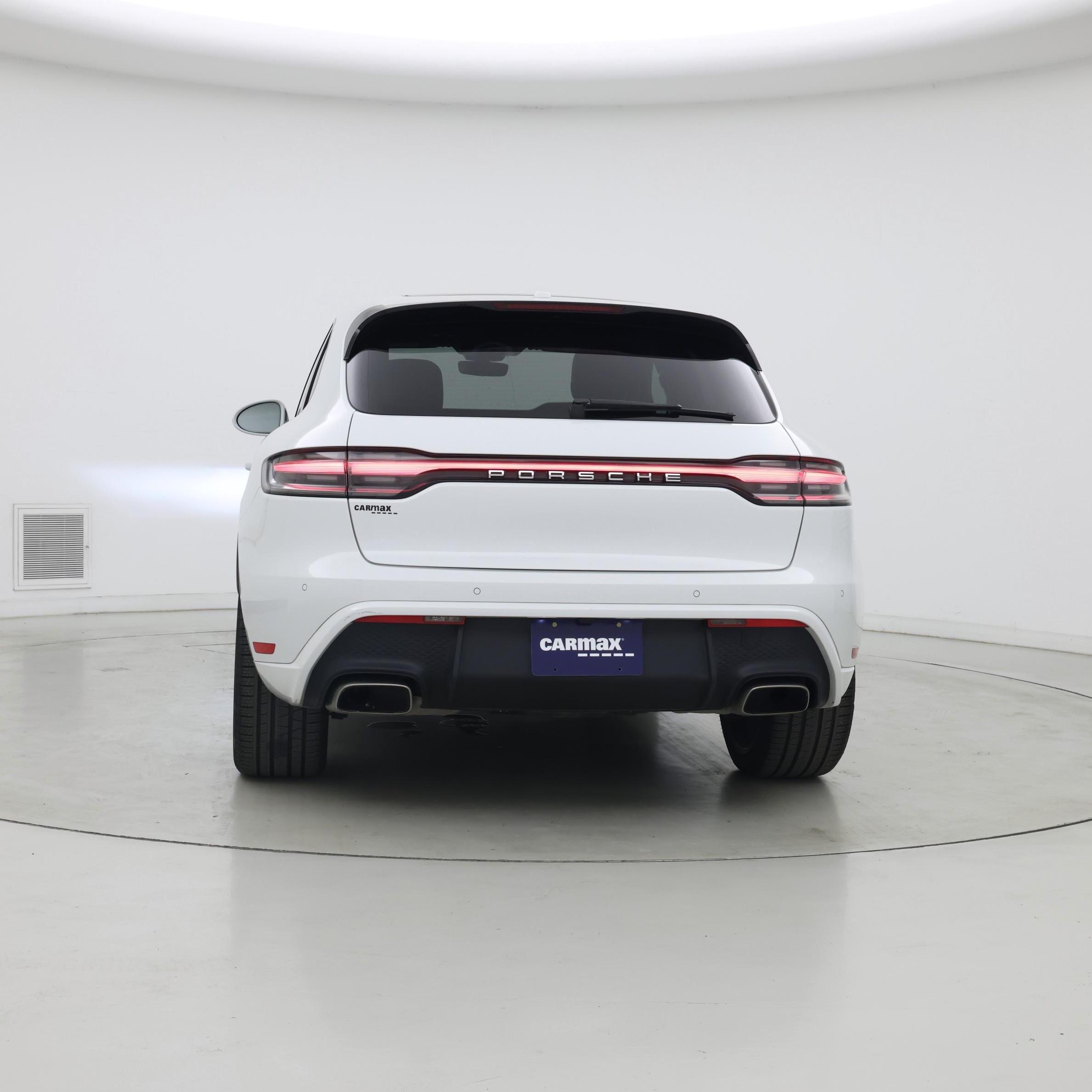 Thumbnail: 2023 Porsche Macan - 6