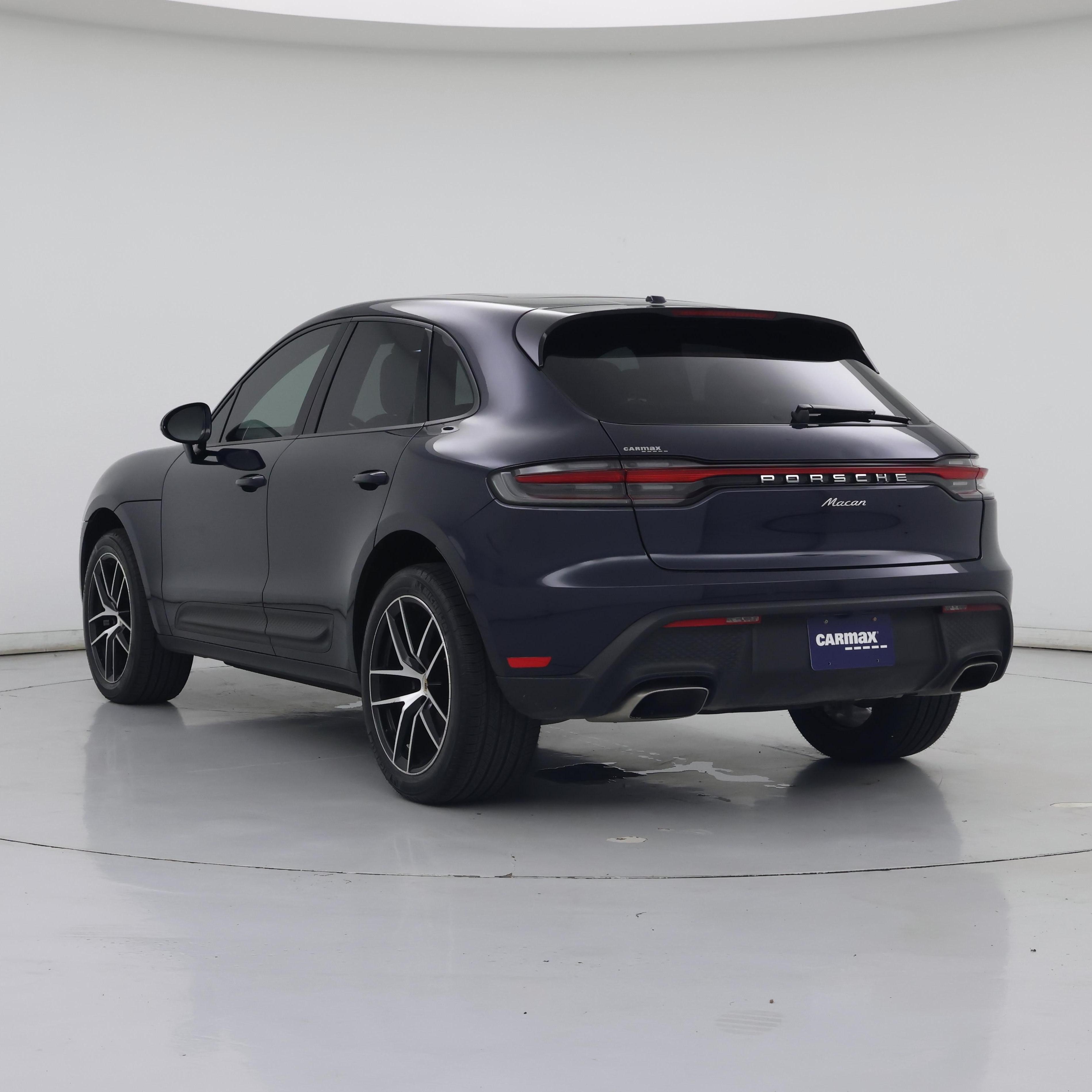 Thumbnail: 2023 Porsche Macan - 2