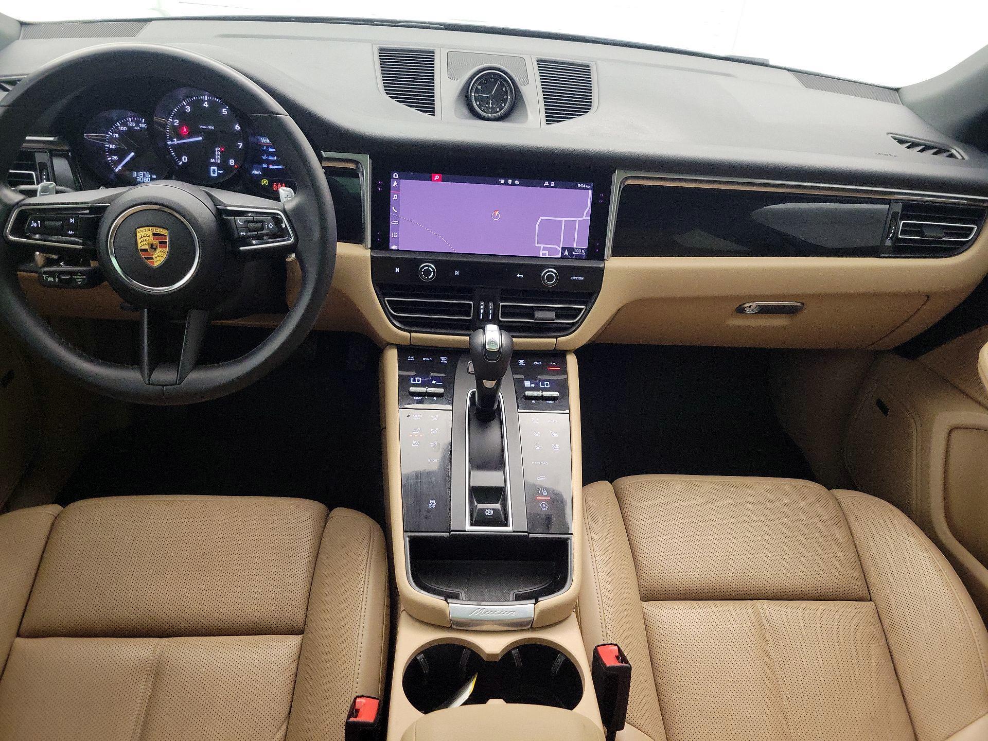Thumbnail: 2023 Porsche Macan - 9