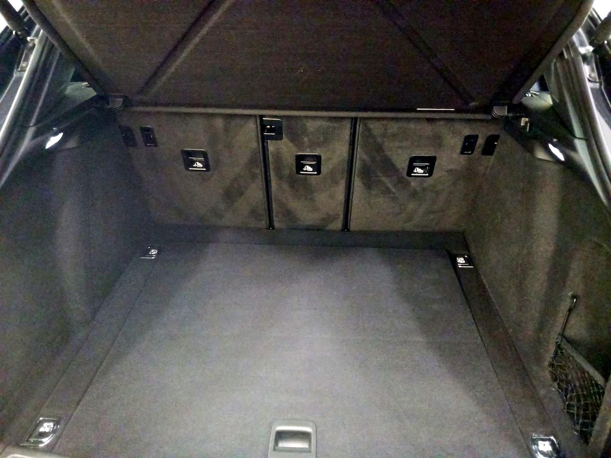 Trunk/Cargo (Seats Up)