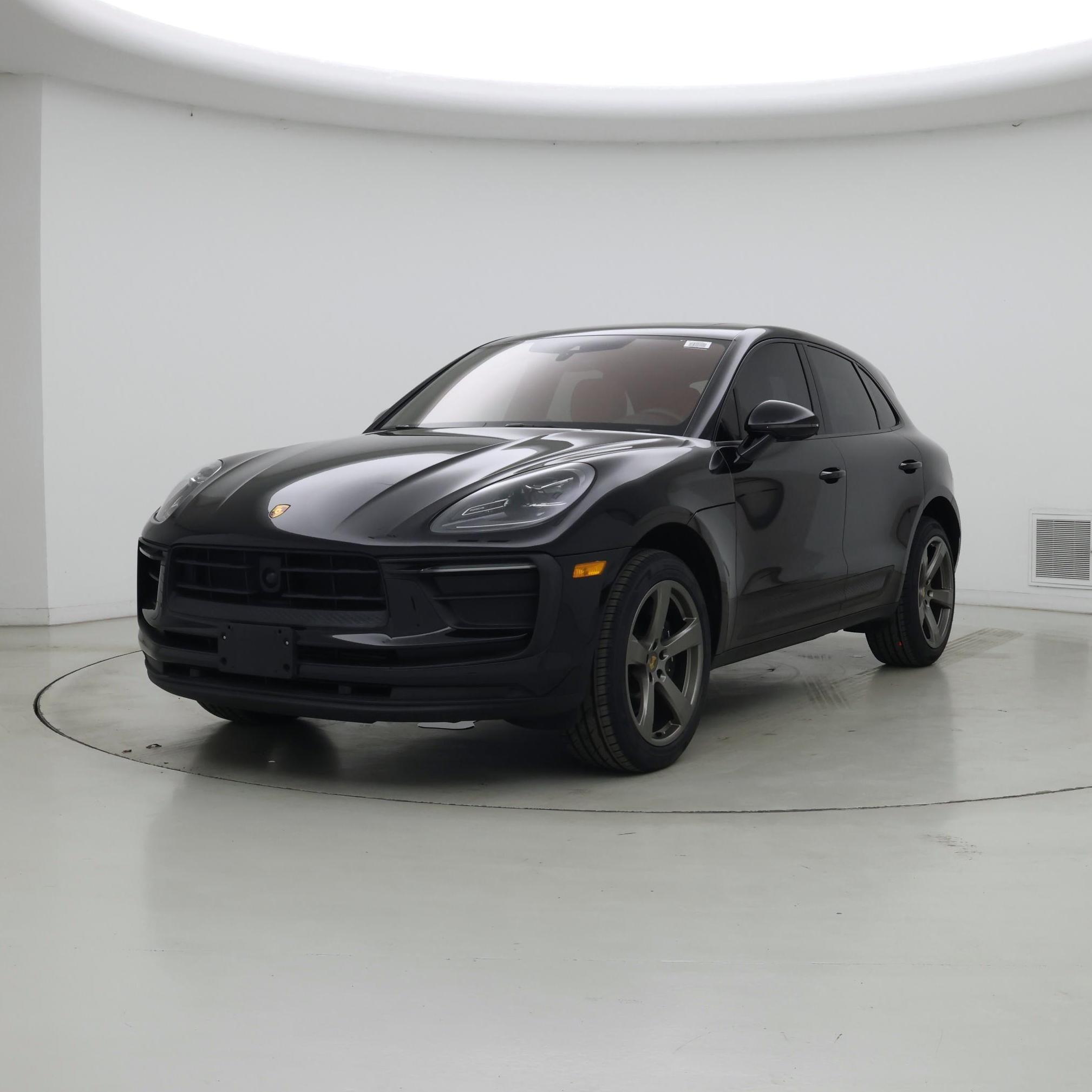 Thumbnail: 2023 Porsche Macan - 4