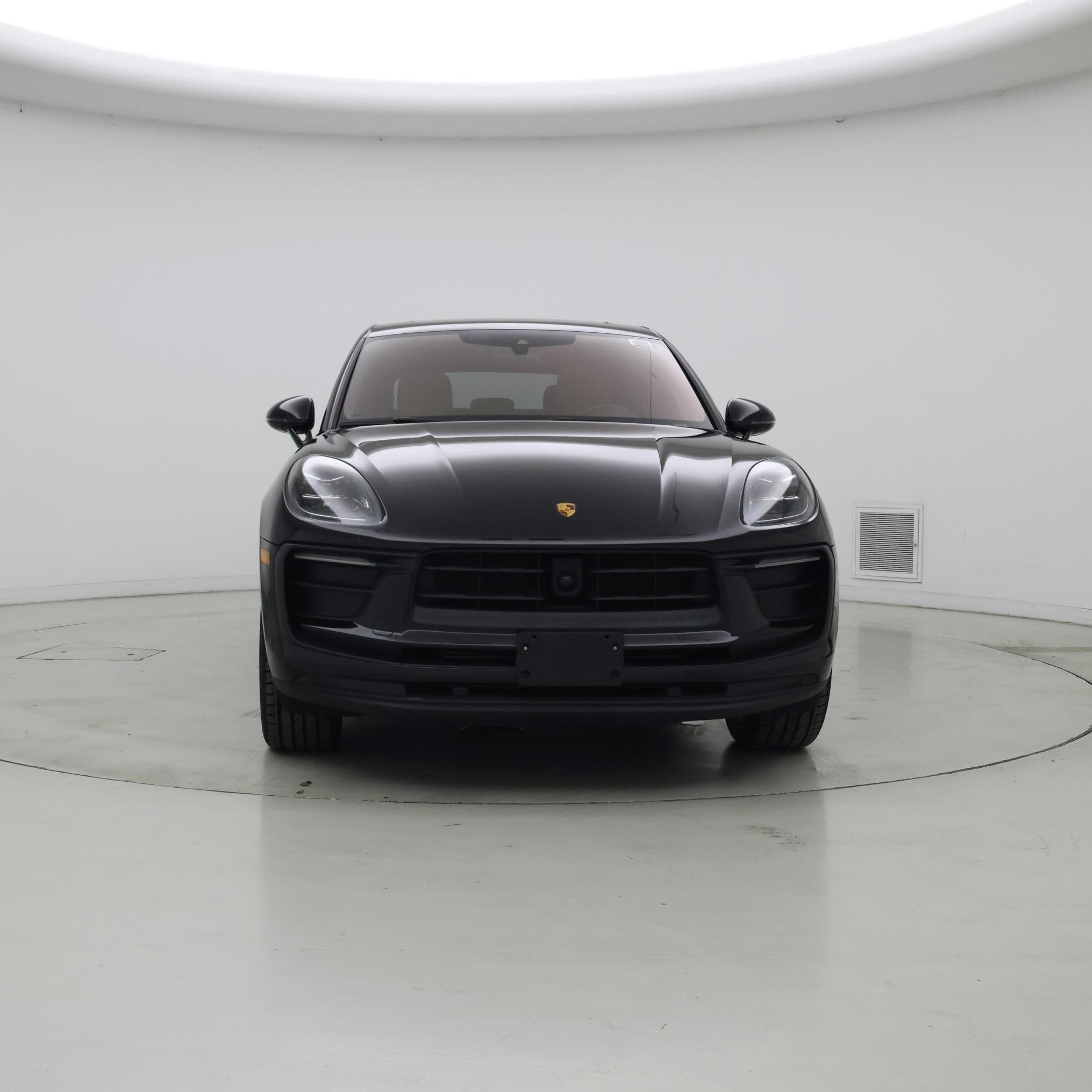 Thumbnail: 2023 Porsche Macan - 5