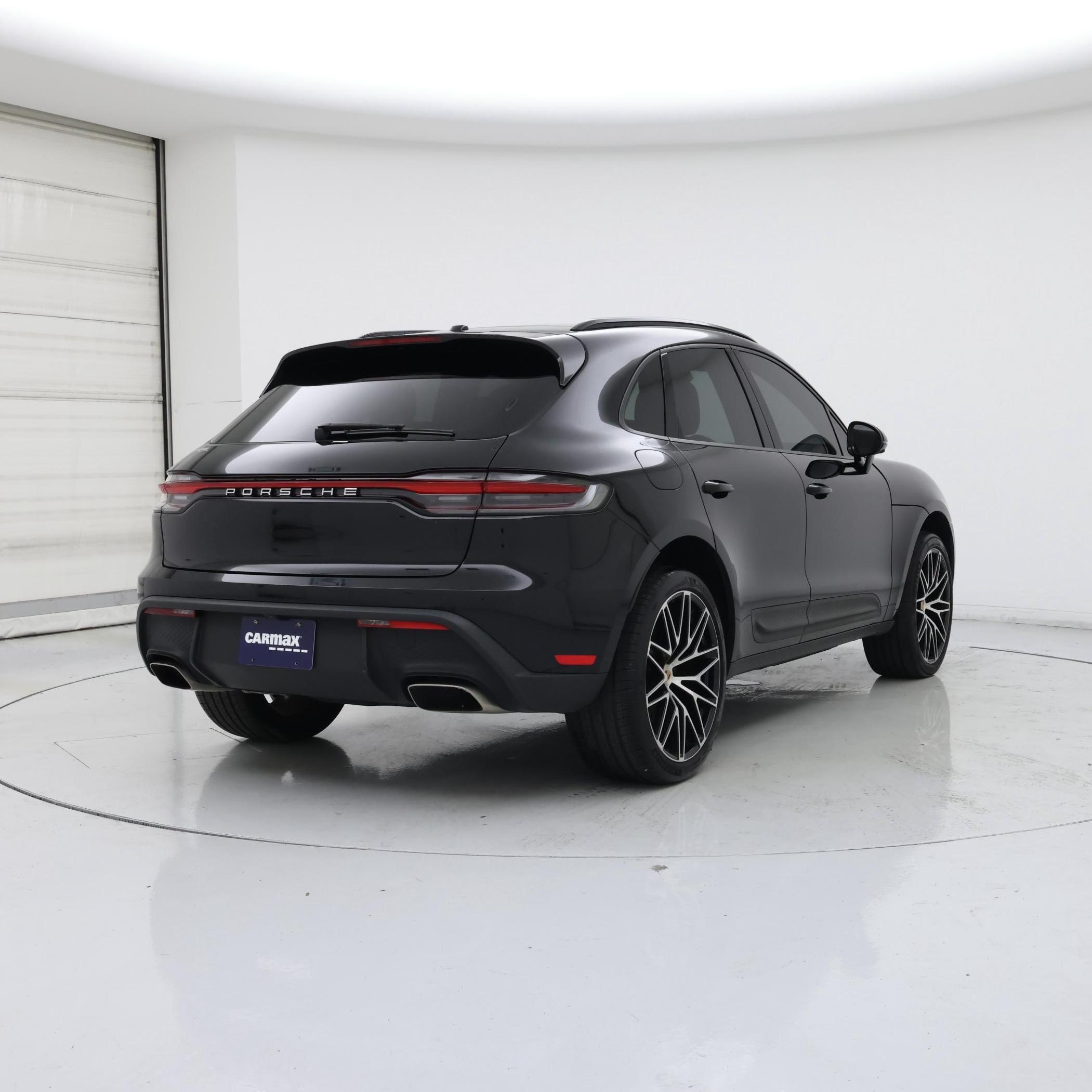 Thumbnail: 2023 Porsche Macan - 8