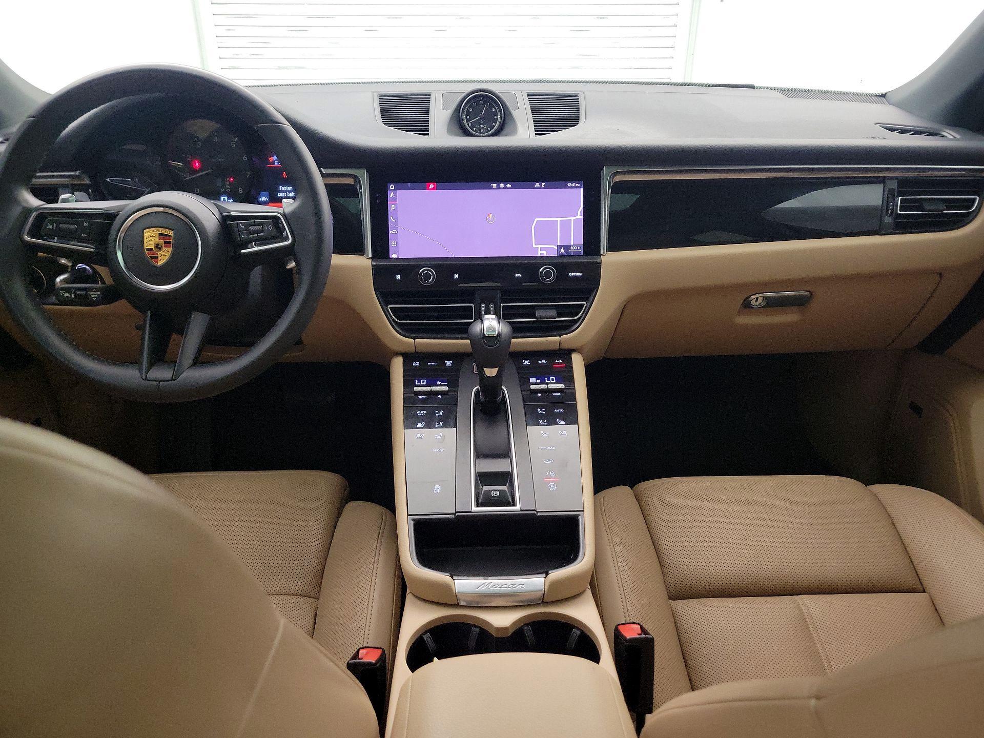 Thumbnail: 2023 Porsche Macan - 9