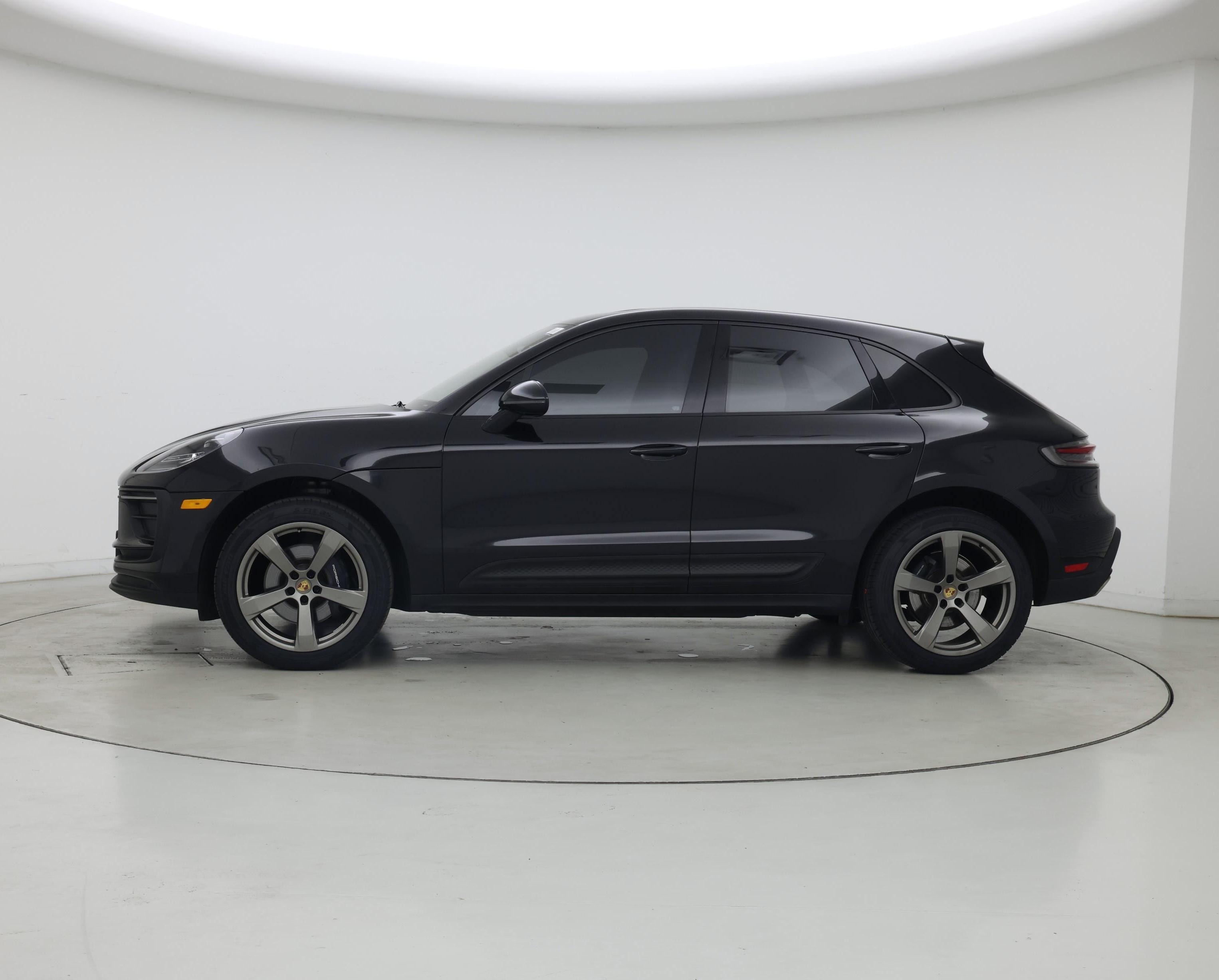Thumbnail: 2023 Porsche Macan - 3