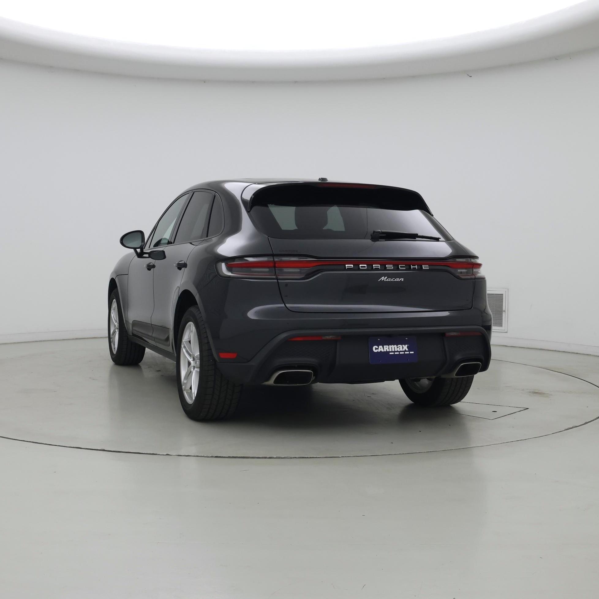 Thumbnail: 2023 Porsche Macan - 2